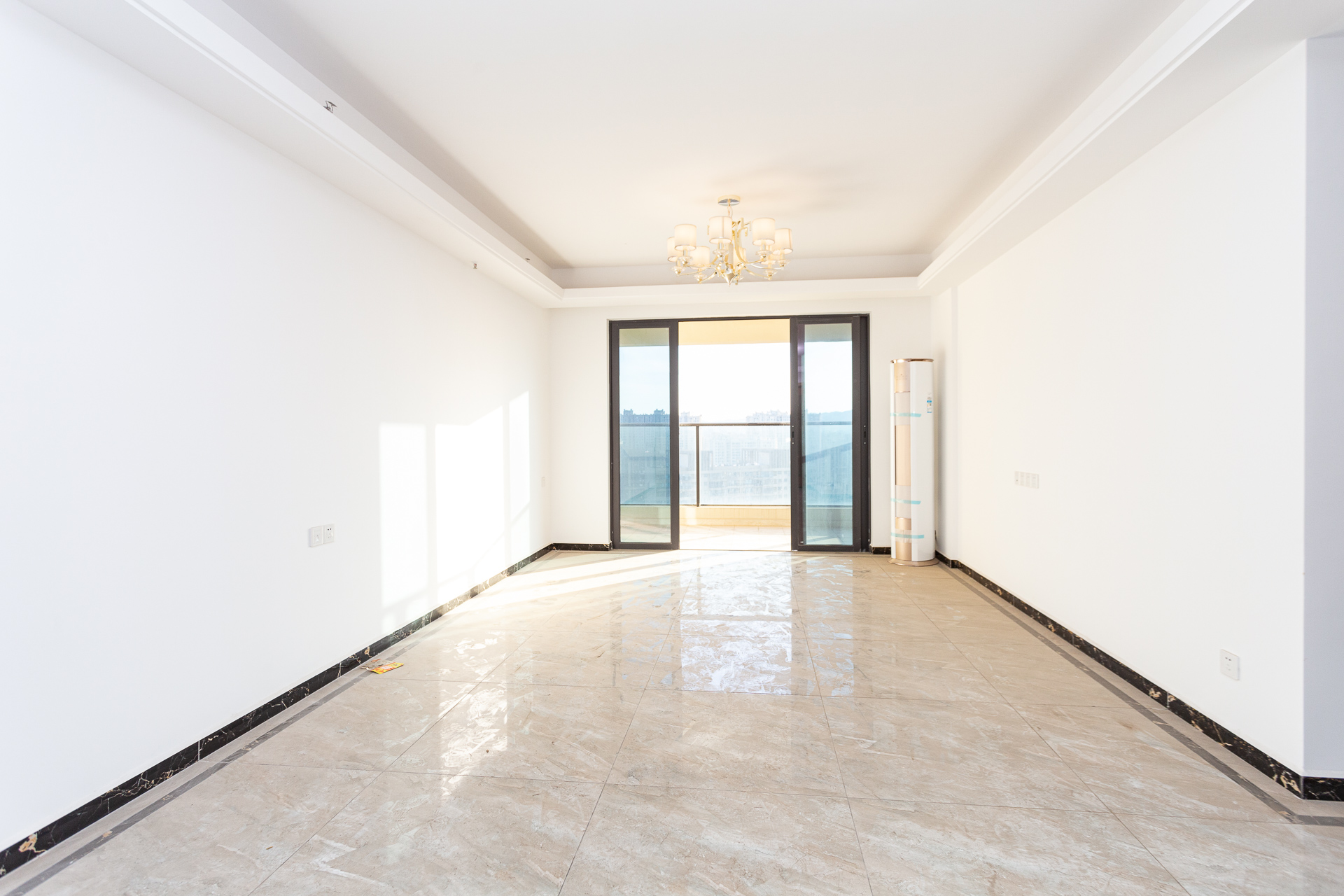 万润滨江天著  3室2厅2卫    100.0万 万润滨江天著  3室2厅2卫    100.0万