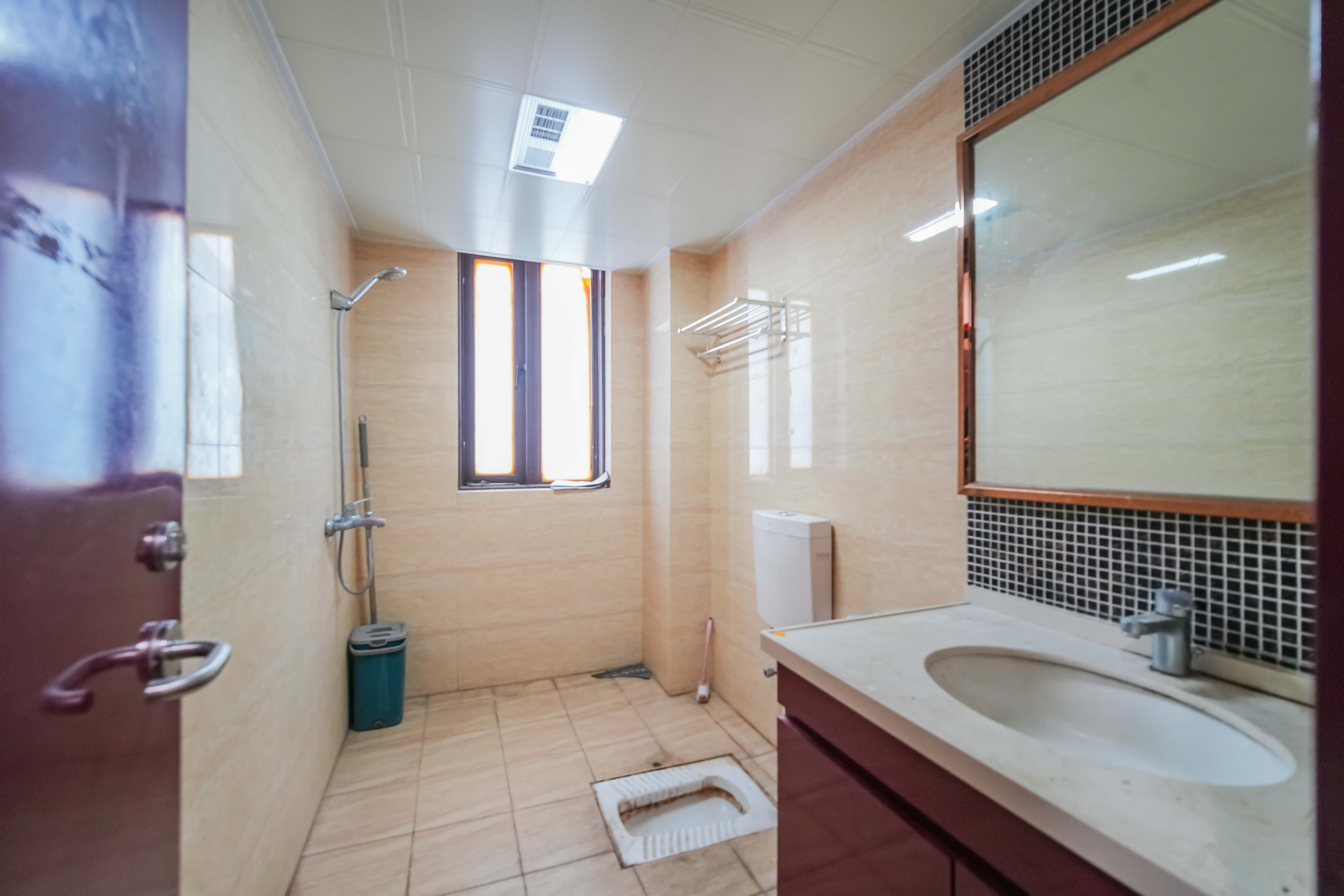 五江天街南区 0室0厅0卫 105.0万 五江天街南区 0室0厅0卫 105.0万卫生间