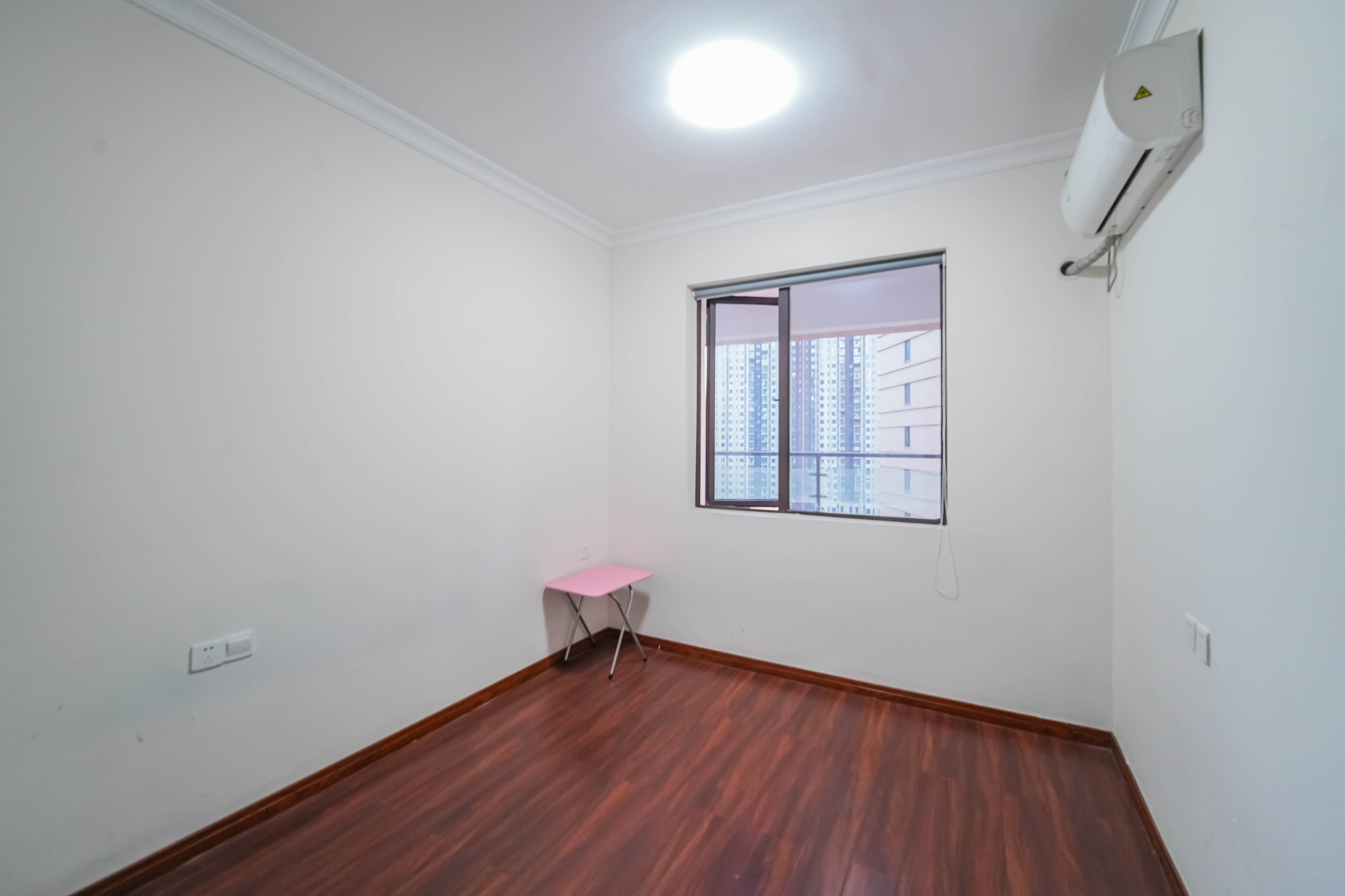 五江天街南区 0室0厅0卫 105.0万 五江天街南区 0室0厅0卫 105.0万卧室