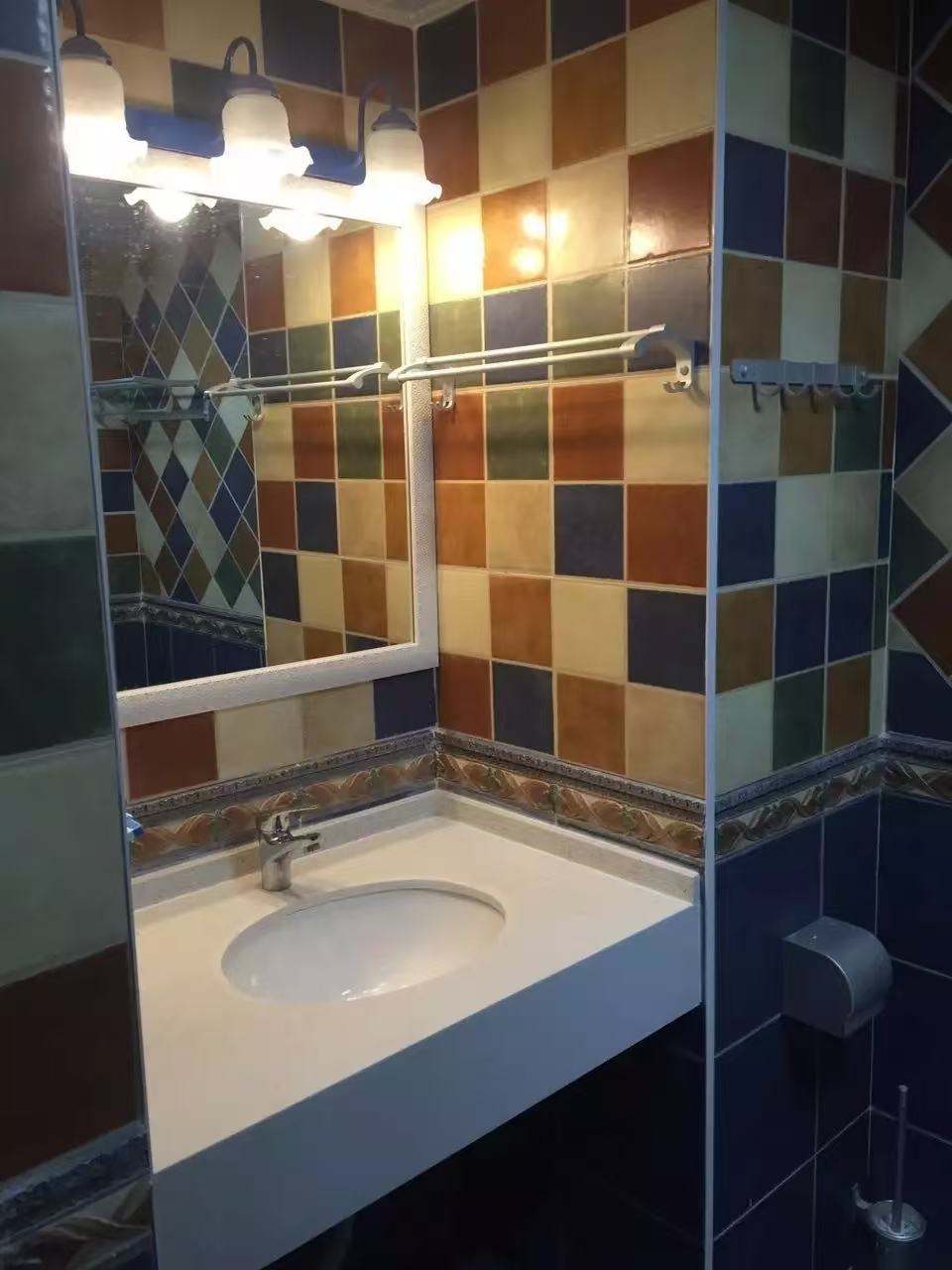 五矿紫湖香醍 1室1厅1卫 1100.0元/月 五矿紫湖香醍 1室1厅1卫 1100.0元/月室内图