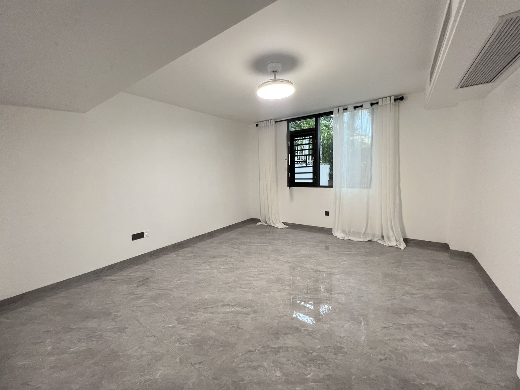 泰达天海国际 7室3厅5卫 15000.0元/月 泰达天海国际 7室3厅5卫 15000.0元/月室内图