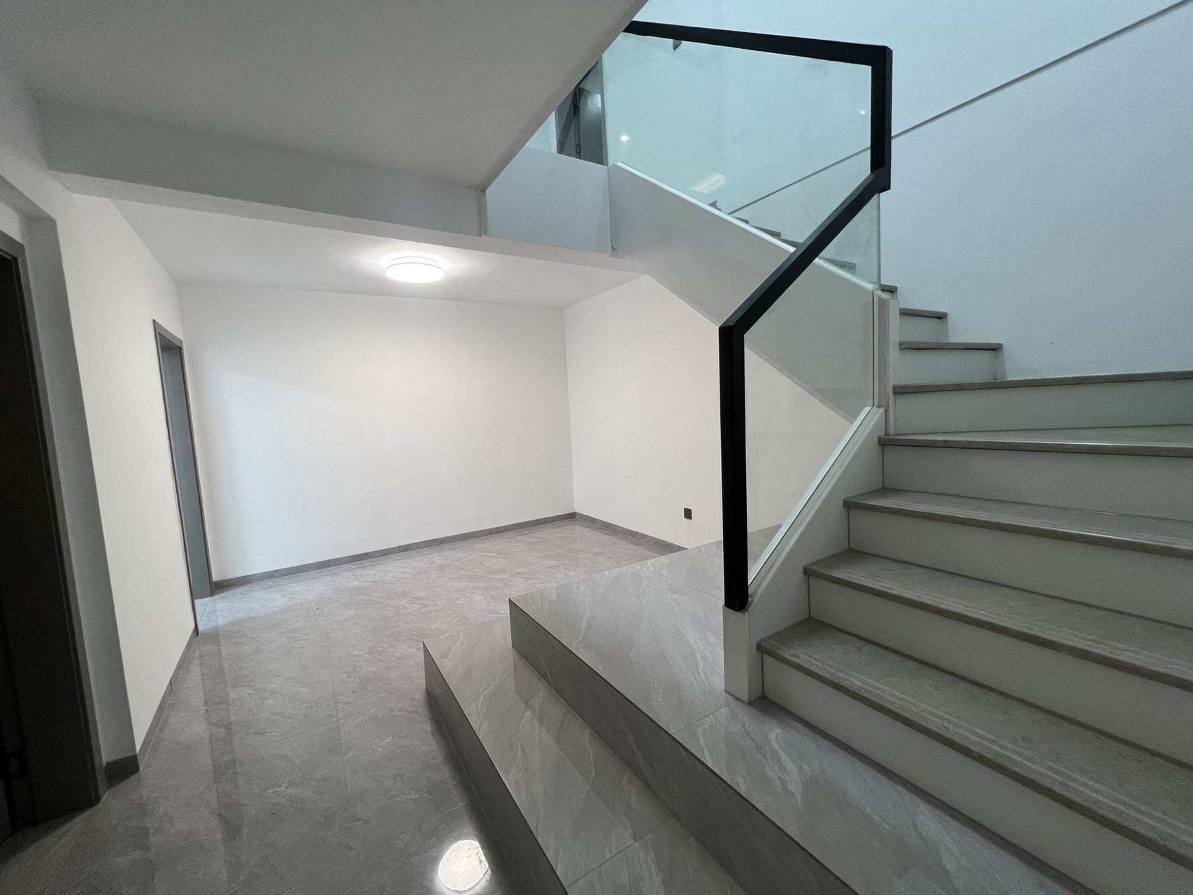 泰达天海国际 7室3厅5卫 15000.0元/月 泰达天海国际 7室3厅5卫 15000.0元/月室内图