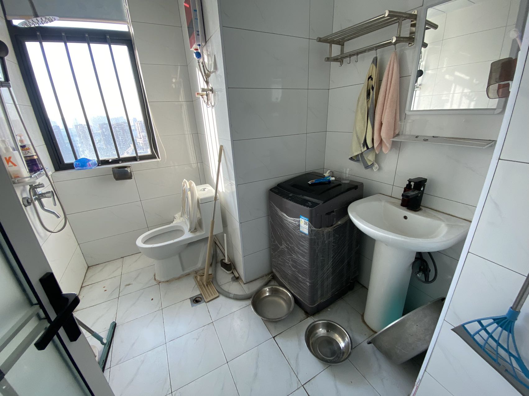 朗廷览江  2室1厅1卫    1600.0元/月 朗廷览江  2室1厅1卫    1600.0元/月室内图