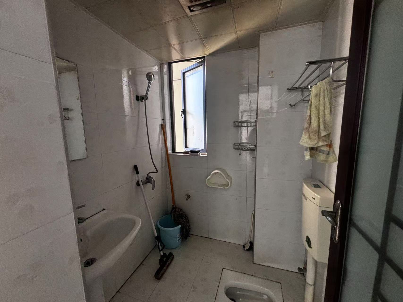 华晨御园 2室1厅1卫 1500.0元/月 华晨御园 2室1厅1卫 1500.0元/月室内图