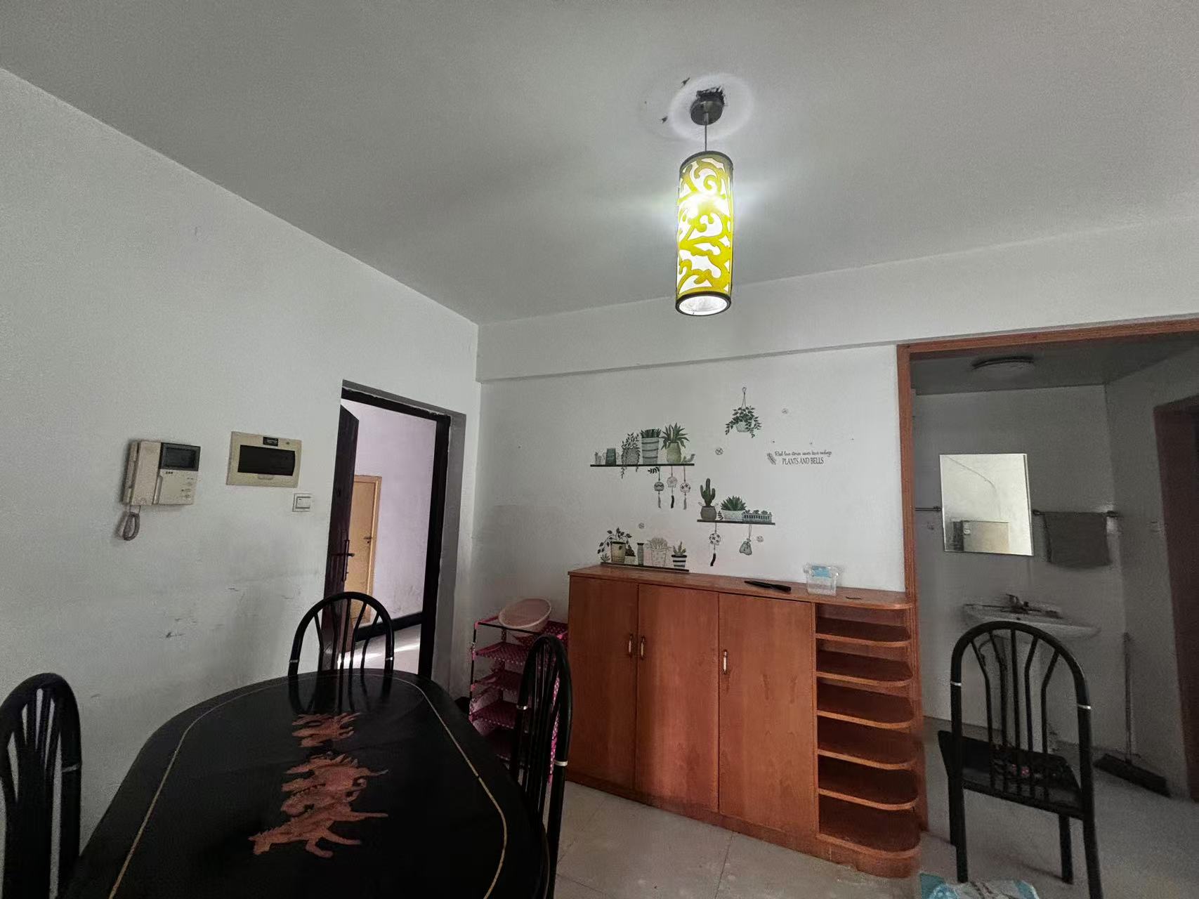 盛世鑫城 1室1厅1卫 1300.0元/月 盛世鑫城 1室1厅1卫 1300.0元/月室内图