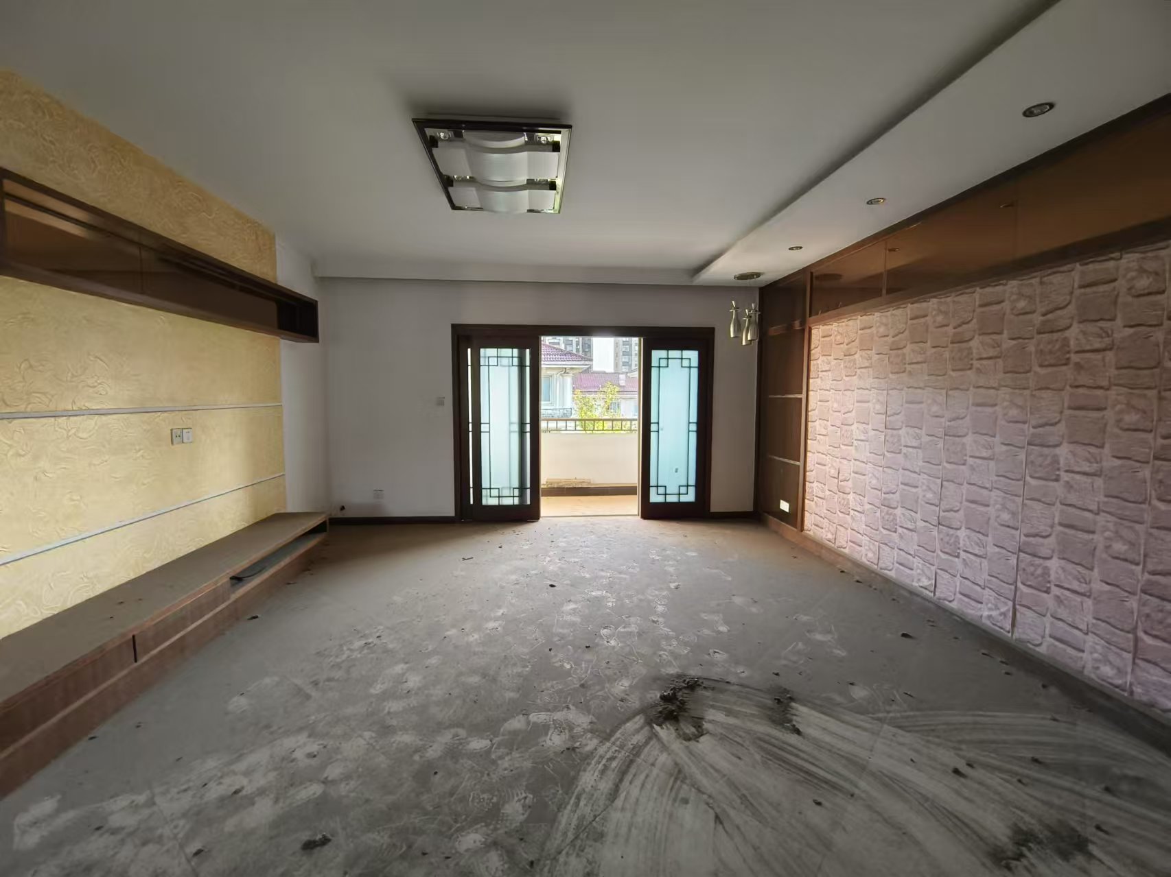 精锐华府(精锐华庭) 4室2厅2卫 32.0万 精锐华府(精锐华庭) 4室2厅2卫 32.0万室内图