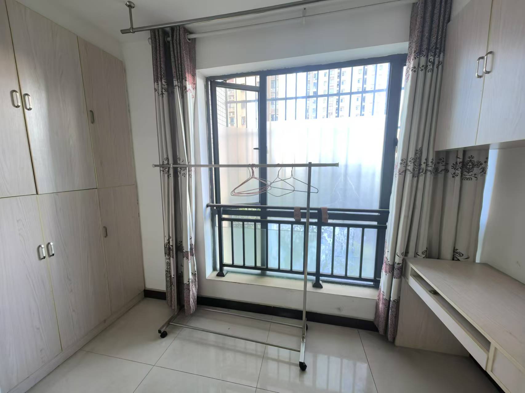 剑桥名门 1室1厅1卫 1000.0元/月 剑桥名门 1室1厅1卫 1000.0元/月室内图