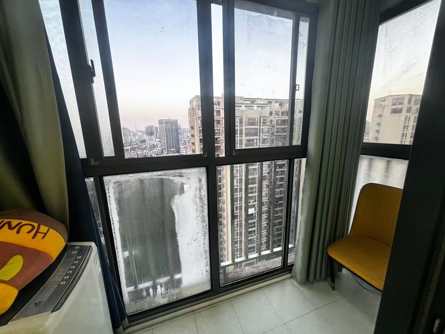 恒瑞雅园 1室1厅1卫 1500.0元/月 恒瑞雅园 1室1厅1卫 1500.0元/月室内图