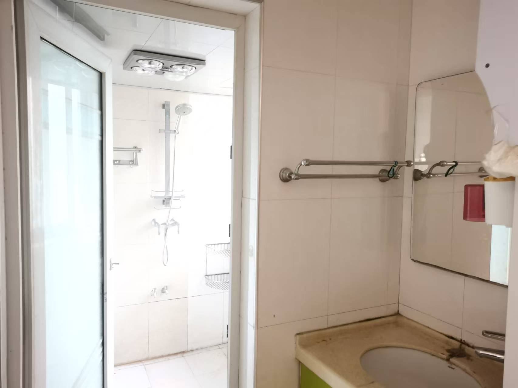 富景园 2室2厅1卫 2000.0元/月 富景园 2室2厅1卫 2000.0元/月室内图