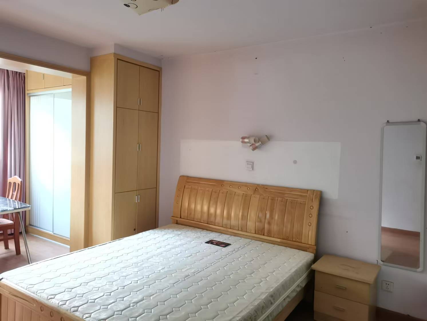 富景园 2室2厅1卫 2000.0元/月 富景园 2室2厅1卫 2000.0元/月室内图