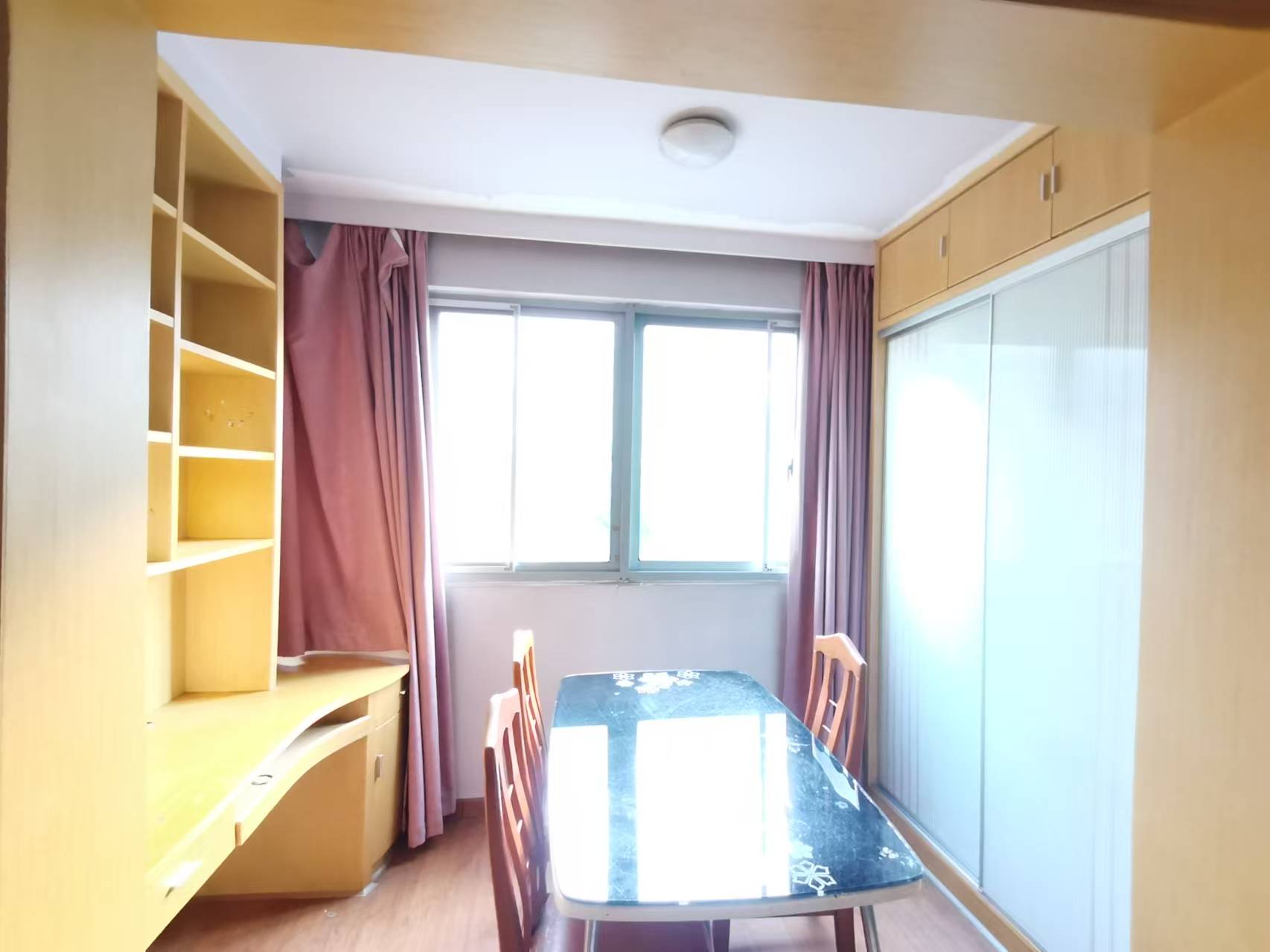 富景园 2室2厅1卫 2000.0元/月 富景园 2室2厅1卫 2000.0元/月室内图