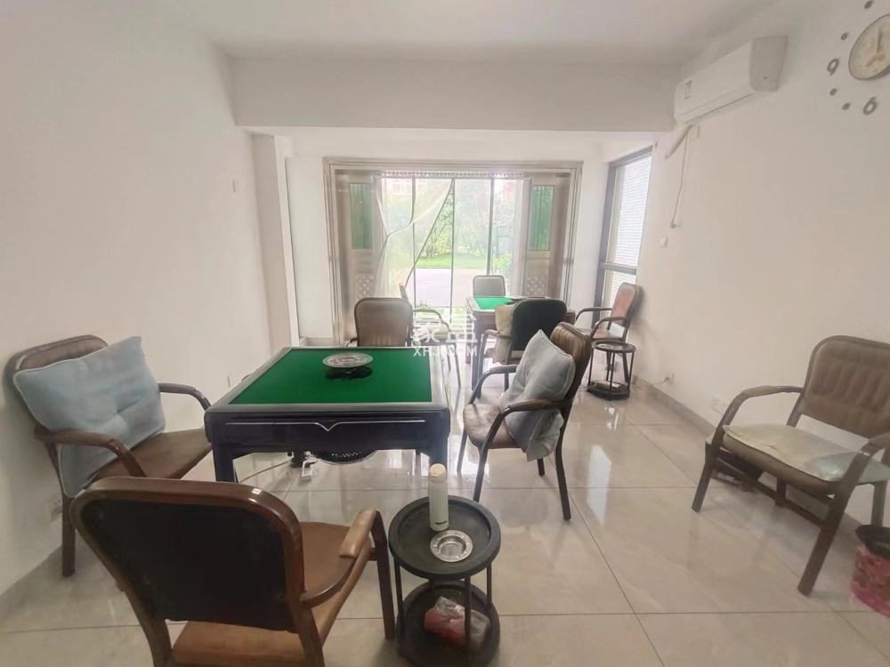 奥园广场 3室2厅2卫 2000.0元/月 奥园广场 3室2厅2卫 2000.0元/月室内图