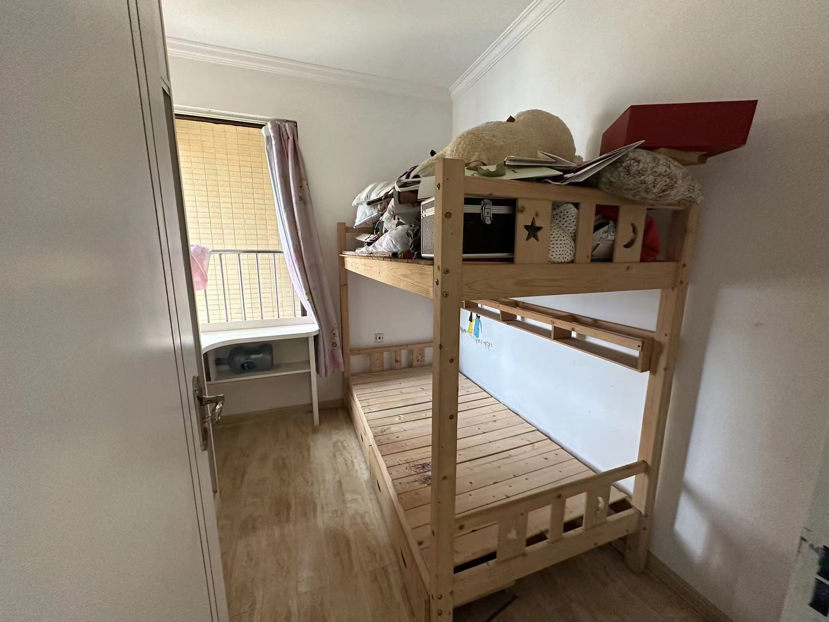 桃阳小区高层低层(安置小区) 3室2厅2卫 2000.0元/月 桃阳小区高层低层(安置小区) 3室2厅2卫 2000.0元/月室内图