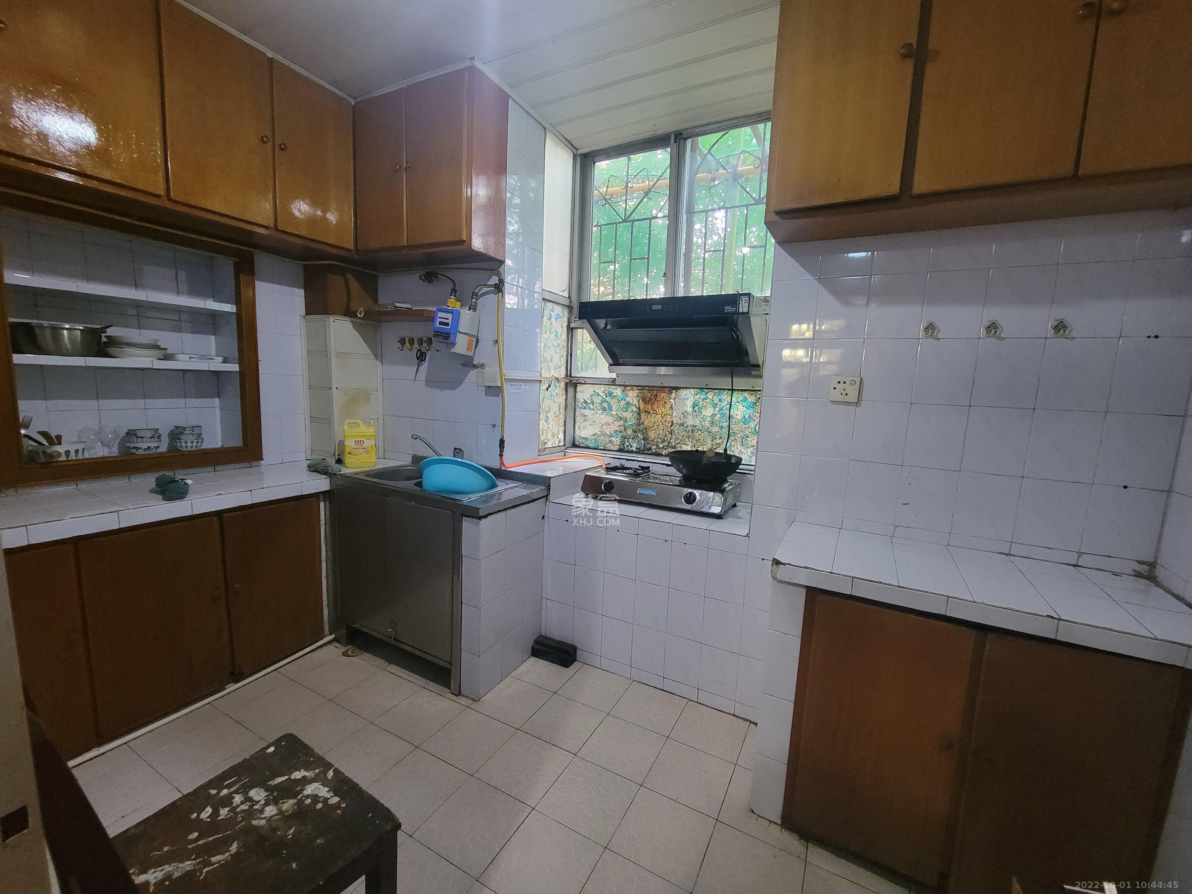 小林子冲社区 3室2厅1卫 2500.0元/月 小林子冲社区 3室2厅1卫 2500.0元/月室内图