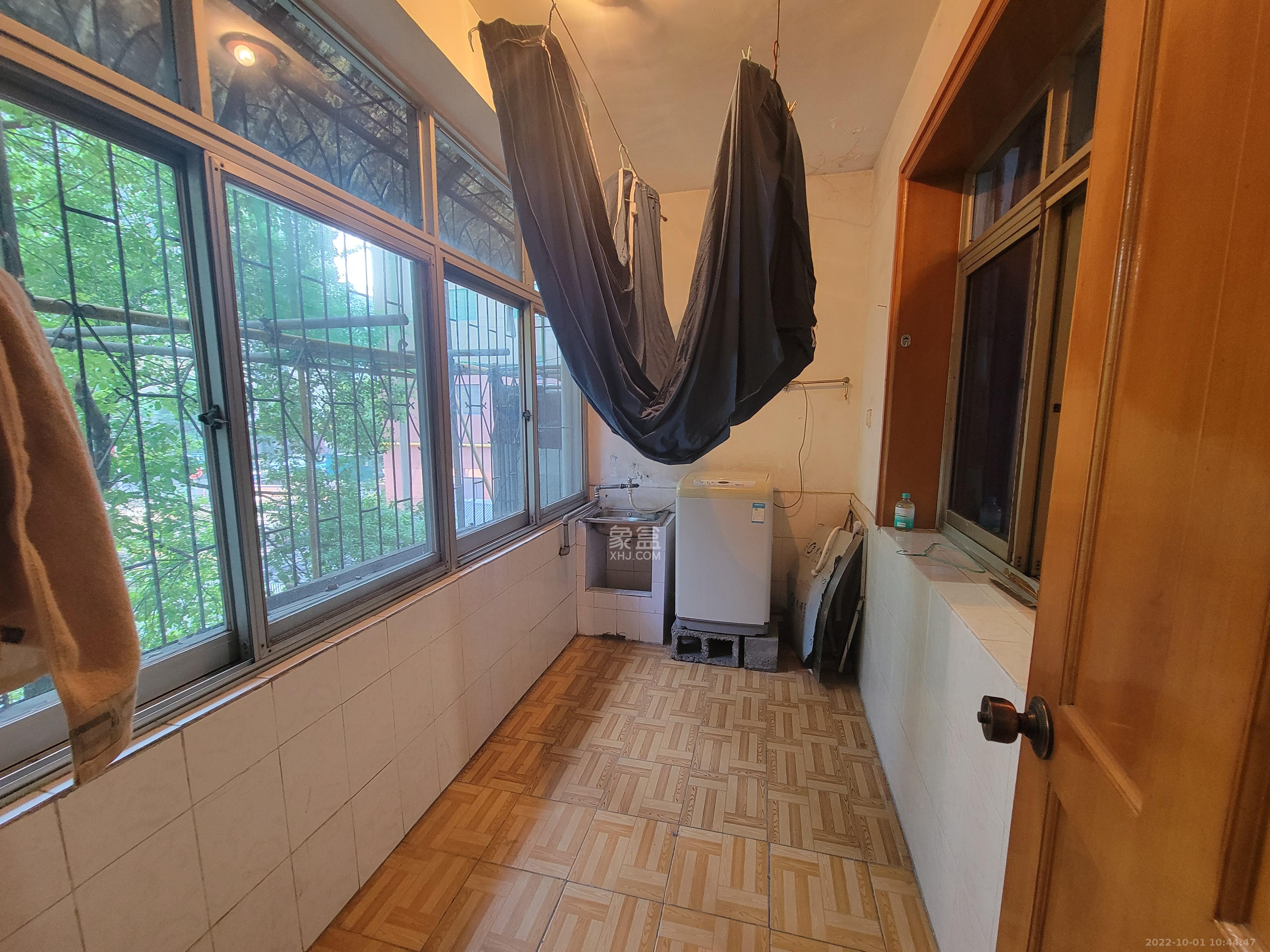 小林子冲社区 3室2厅1卫 2500.0元/月 小林子冲社区 3室2厅1卫 2500.0元/月室内图