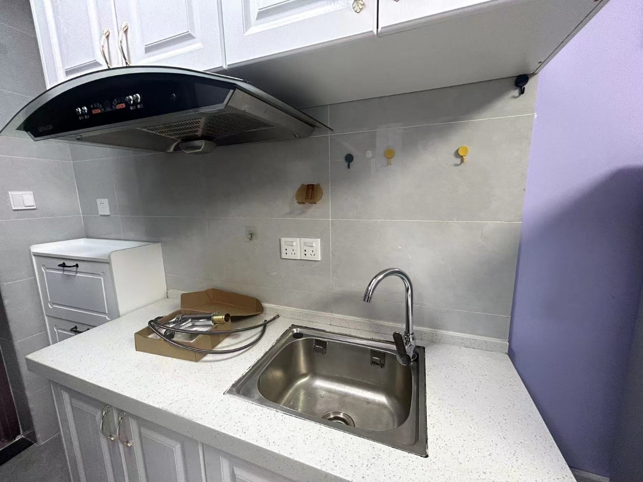 裕天国际商汇中心 1室1厅1卫 1700.0元/月 裕天国际商汇中心 1室1厅1卫 1700.0元/月室内图