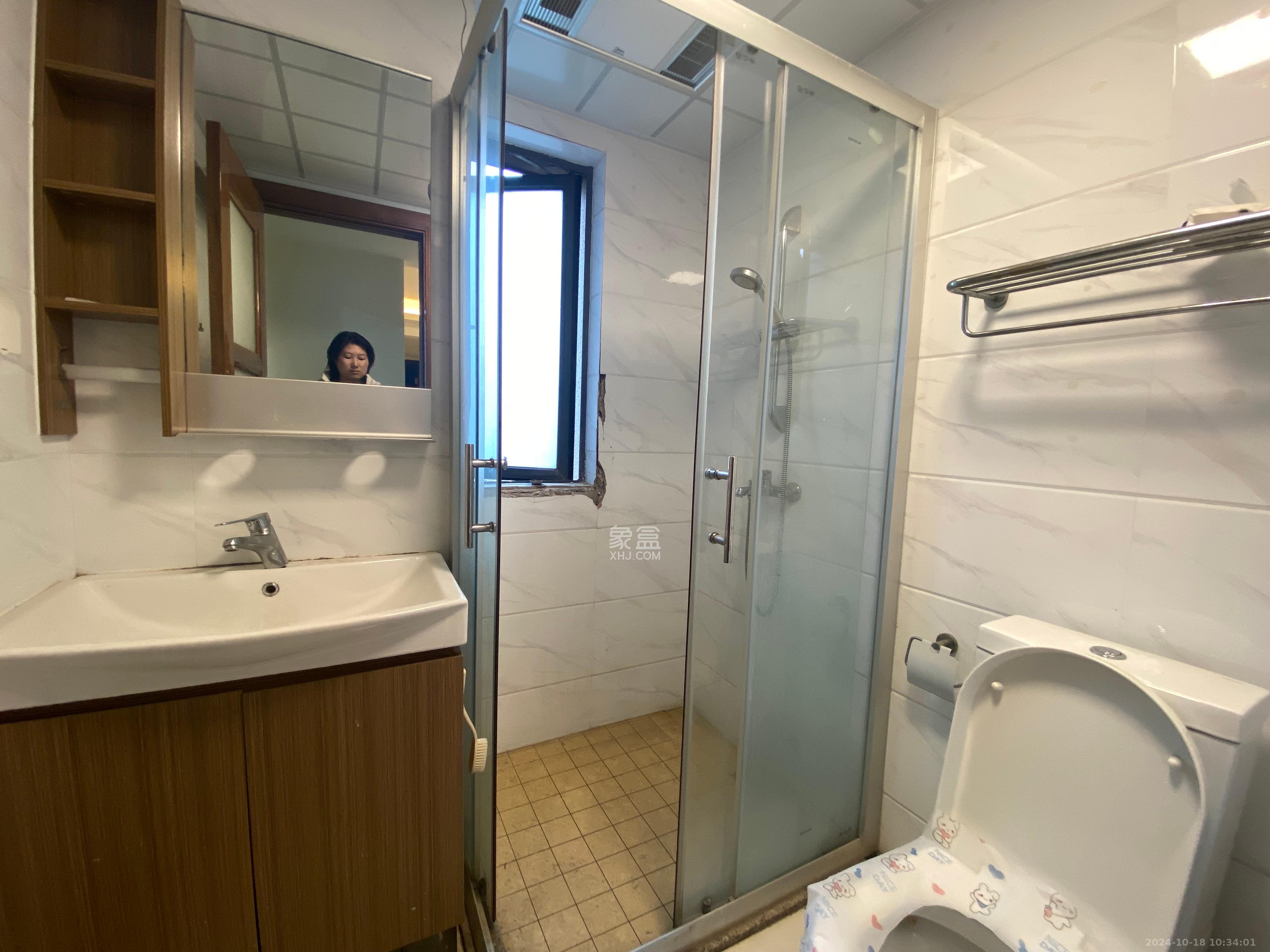 碧桂园南城首府(东宸林海) 4室2厅2卫 2800.0元/月 碧桂园南城首府(东宸林海) 4室2厅2卫 2800.0元/月室内图