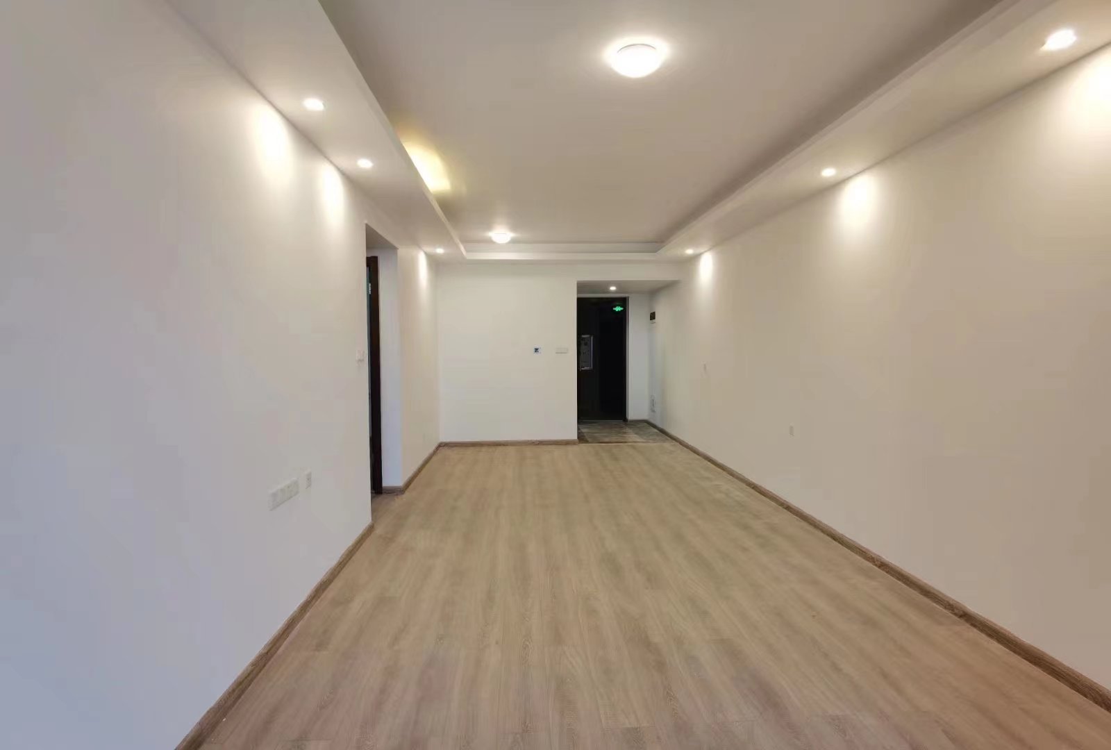 汇金城/嘉华城(二期、三期) 3室2厅1卫 2800.0元/月 汇金城/嘉华城(二期、三期) 3室2厅1卫 2800.0元/月室内图