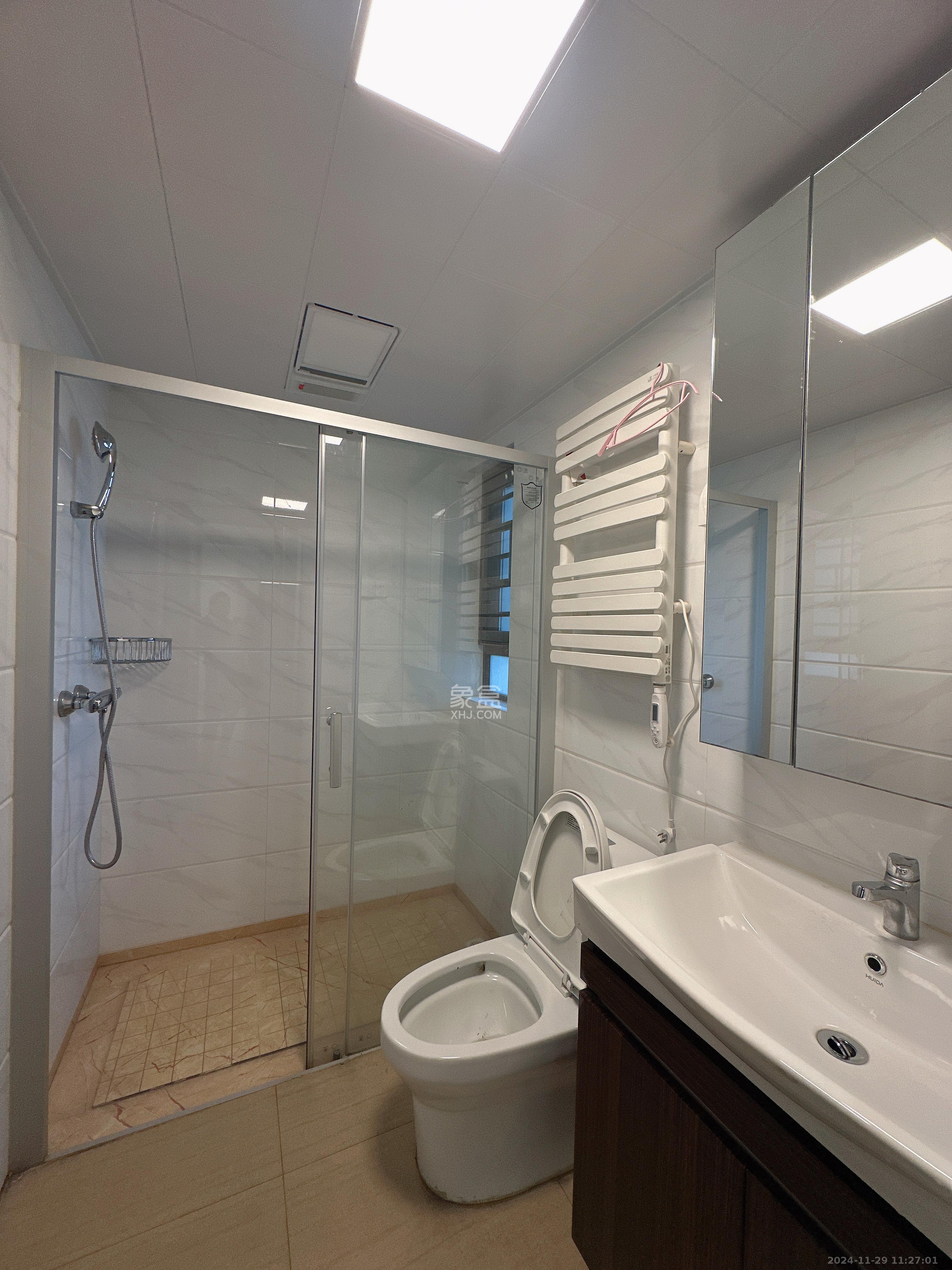 碧桂园翘楚棠 3室2厅2卫 2600.0元/月 碧桂园翘楚棠 3室2厅2卫 2600.0元/月室内图