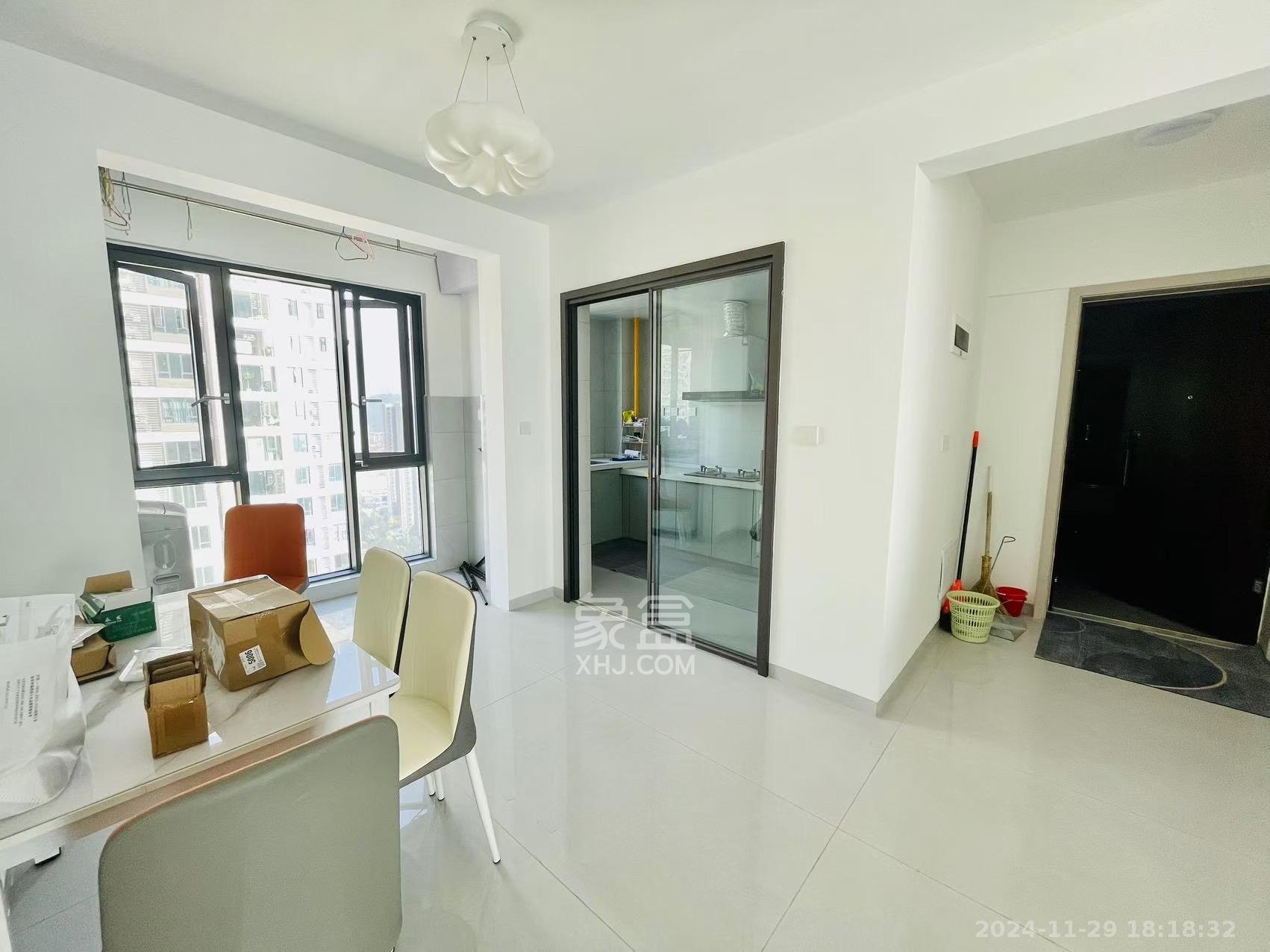 长房云尚公馆 3室2厅2卫 2800.0元/月 长房云尚公馆 3室2厅2卫 2800.0元/月室内图