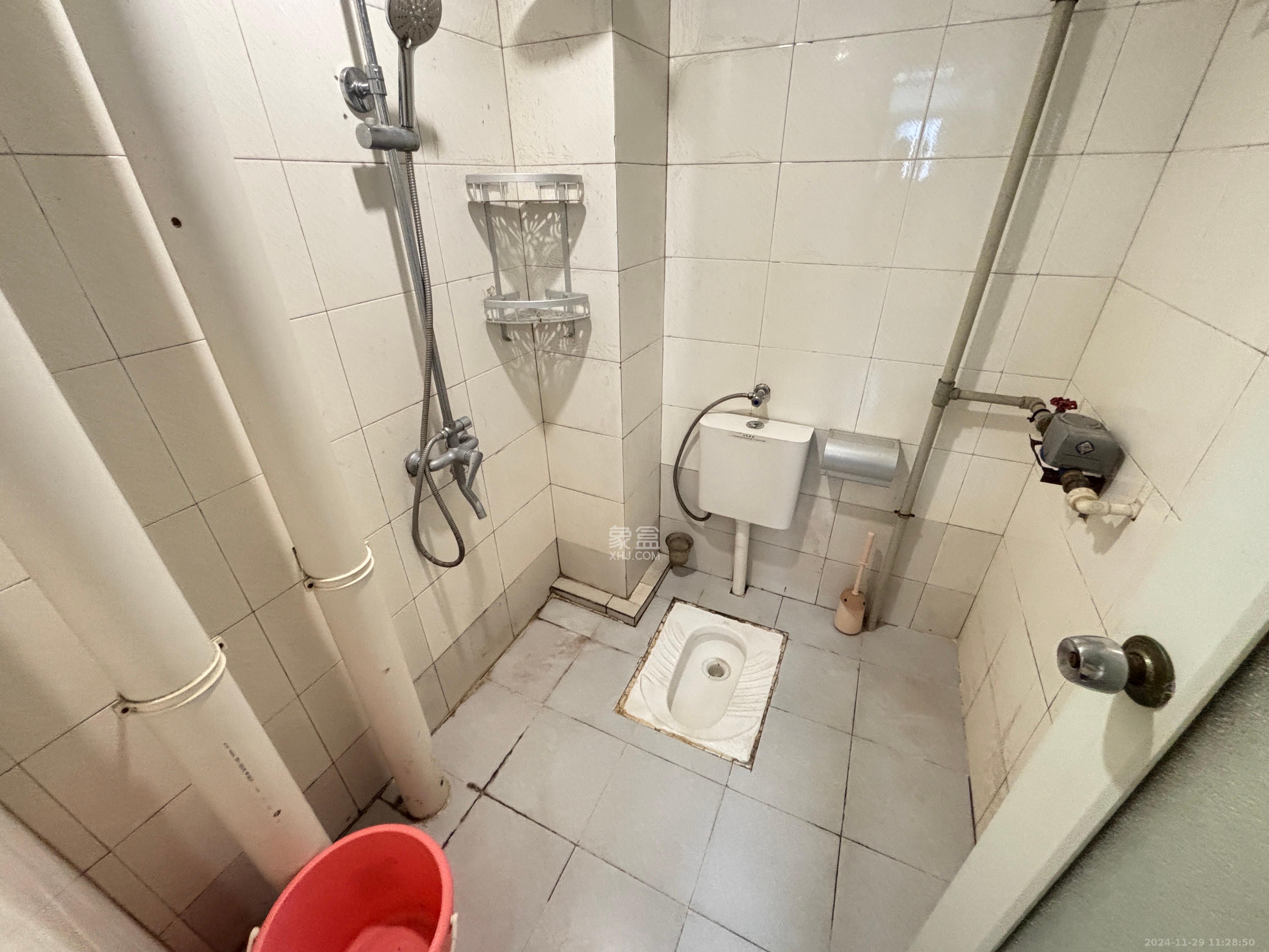 中远公馆 1室1厅1卫 1500.0元/月 中远公馆 1室1厅1卫 1500.0元/月室内图