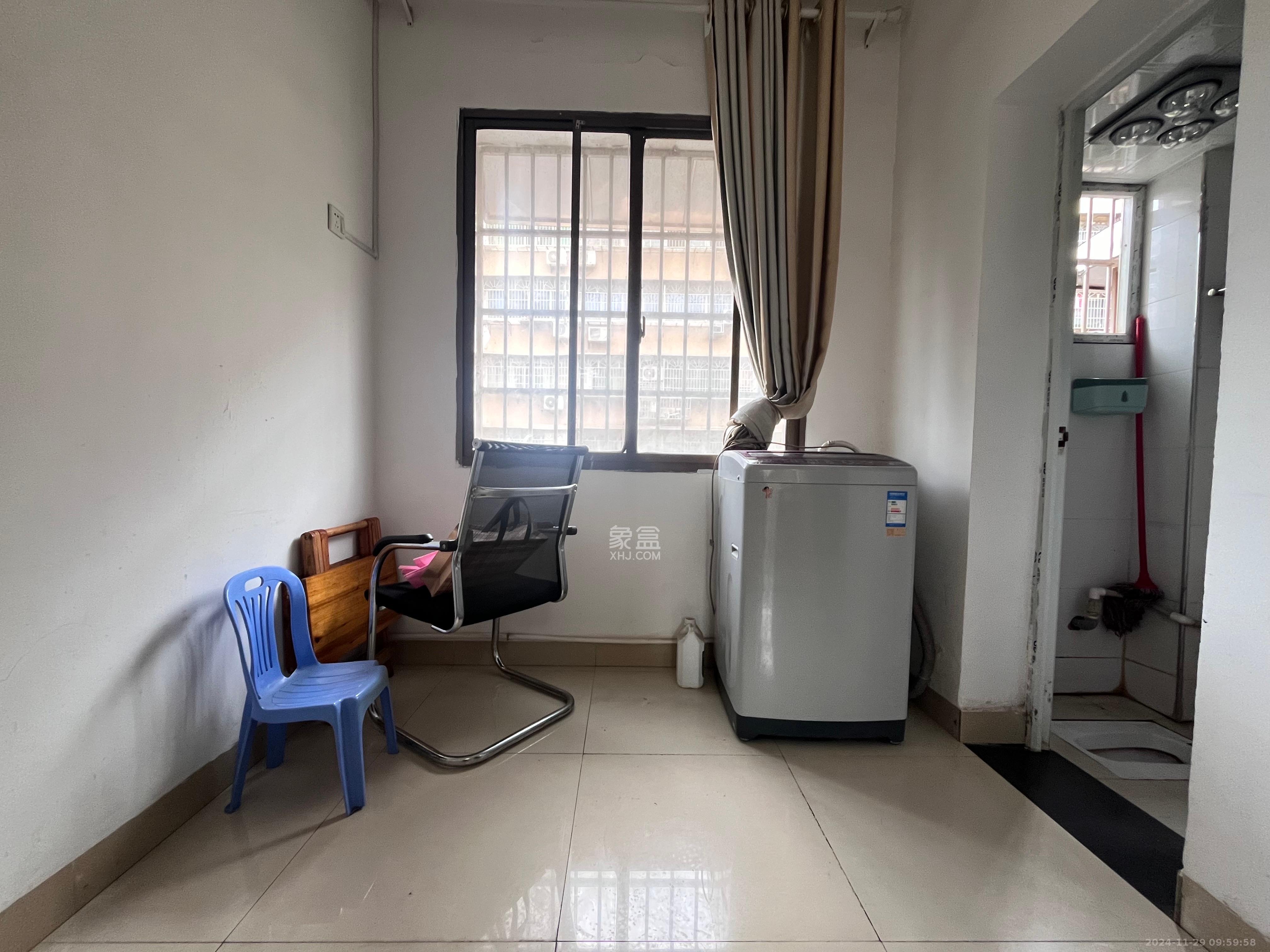 长沙理工大学南苑(东校区) 1室1厅1卫 1300.0元/月 长沙理工大学南苑(东校区) 1室1厅1卫 1300.0元/月室内图