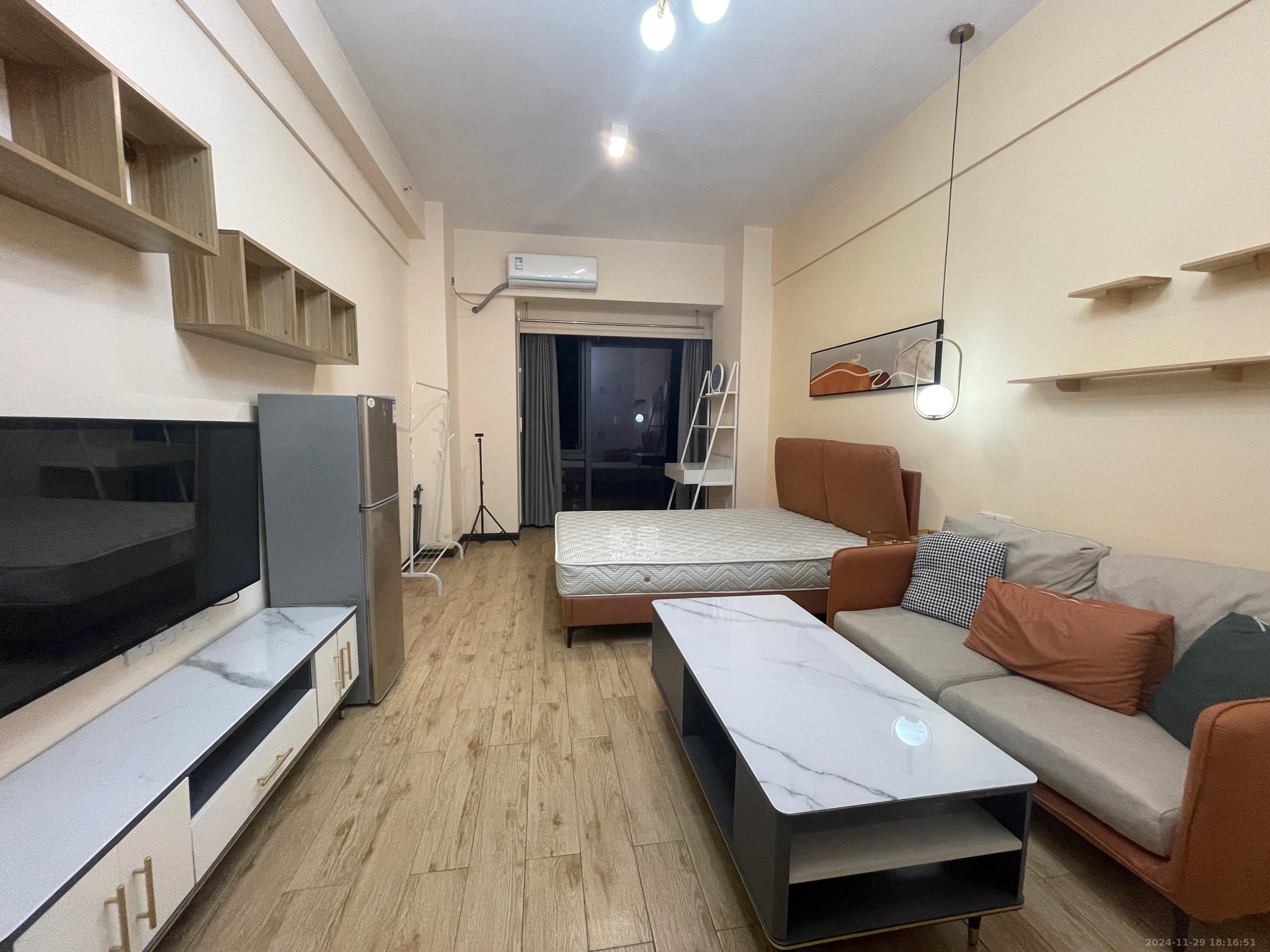 万润时光里 1室0厅0卫 1700.0元/月 万润时光里 1室0厅0卫 1700.0元/月室内图