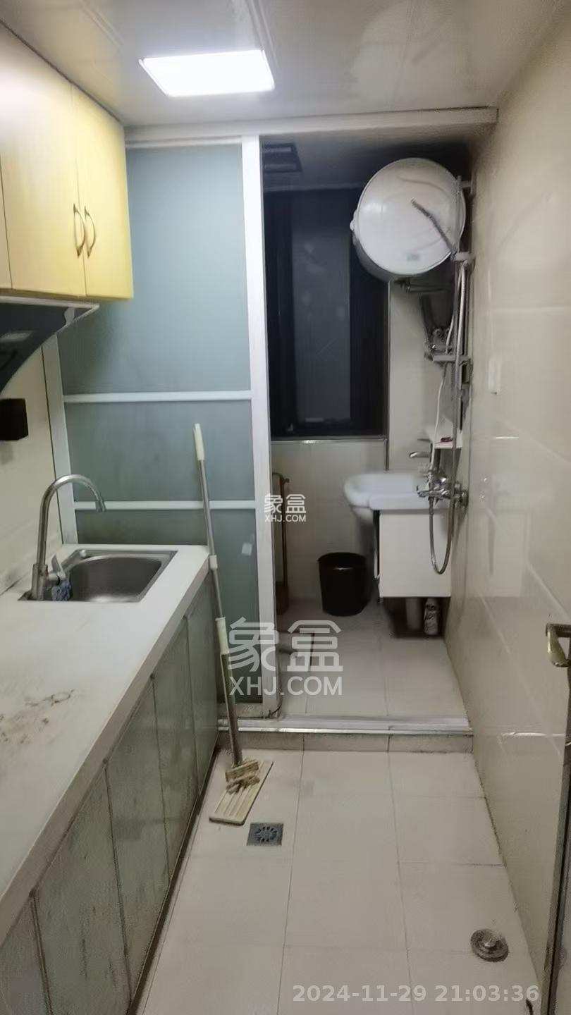 金南家园一期  2室1厅1卫    1400.0元/月 金南家园一期  2室1厅1卫    1400.0元/月室内图