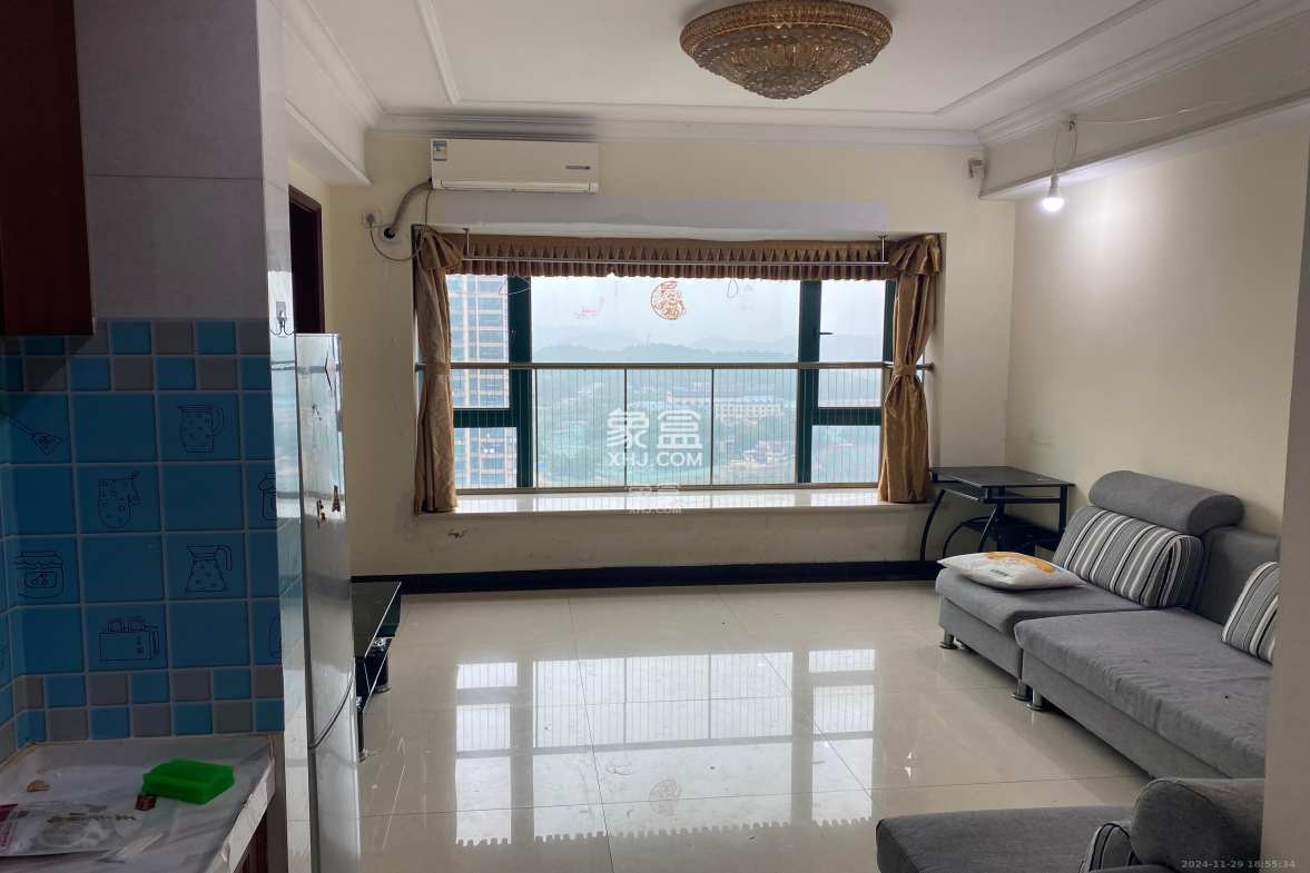 恒大华府 1室1厅1卫 1400.0元/月 恒大华府 1室1厅1卫 1400.0元/月室内图