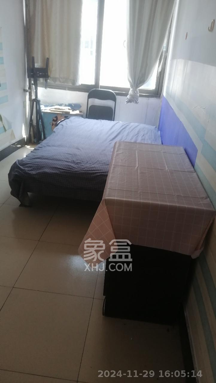 左家塘省税务局宿舍 4室2厅1卫 1500.0元/月 左家塘省税务局宿舍 4室2厅1卫 1500.0元/月室内图