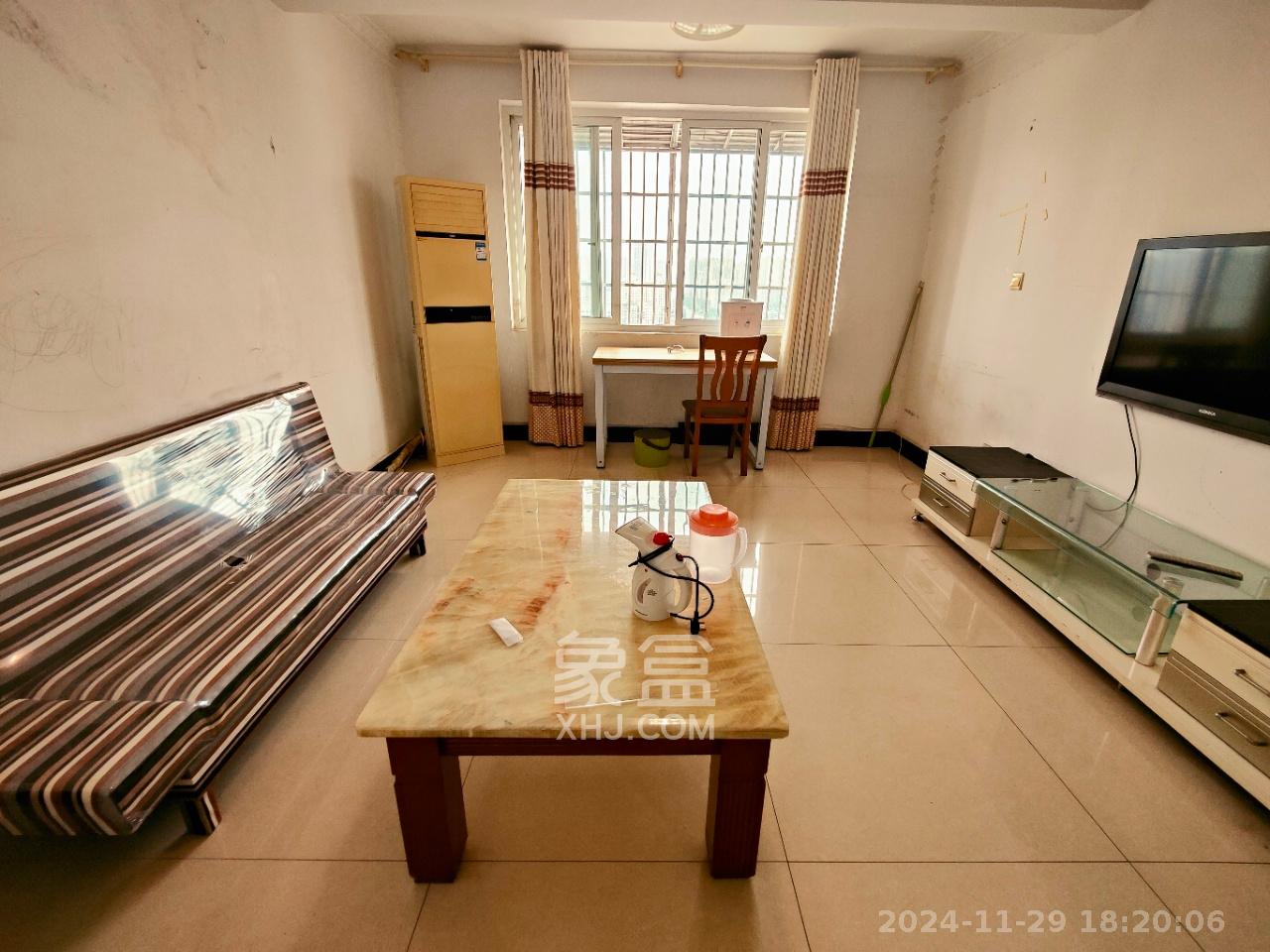 旭日东升 2室2厅1卫 2200.0元/月 旭日东升 2室2厅1卫 2200.0元/月室内图