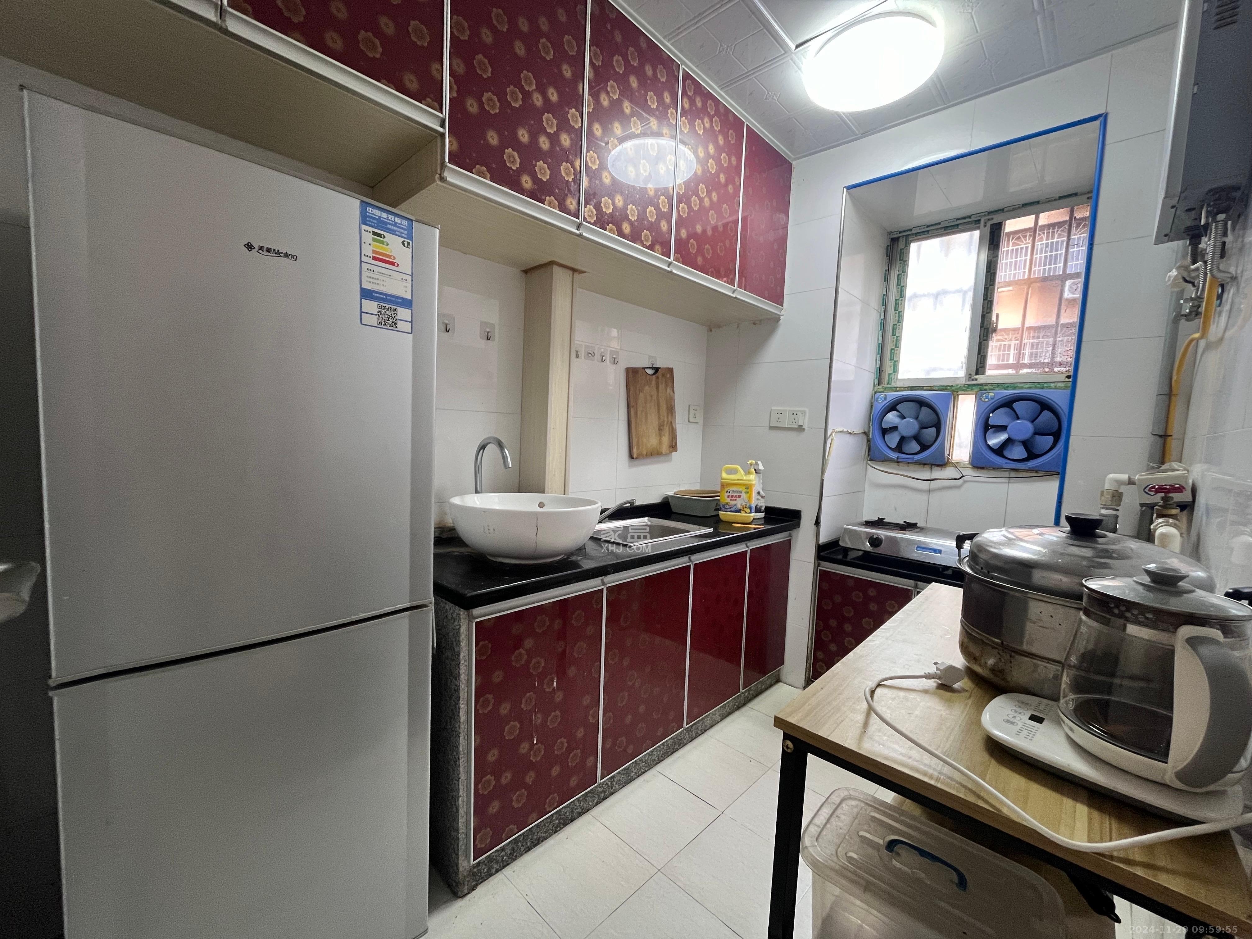 长沙理工大学南苑(东校区) 1室1厅1卫 1300.0元/月 长沙理工大学南苑(东校区) 1室1厅1卫 1300.0元/月室内图