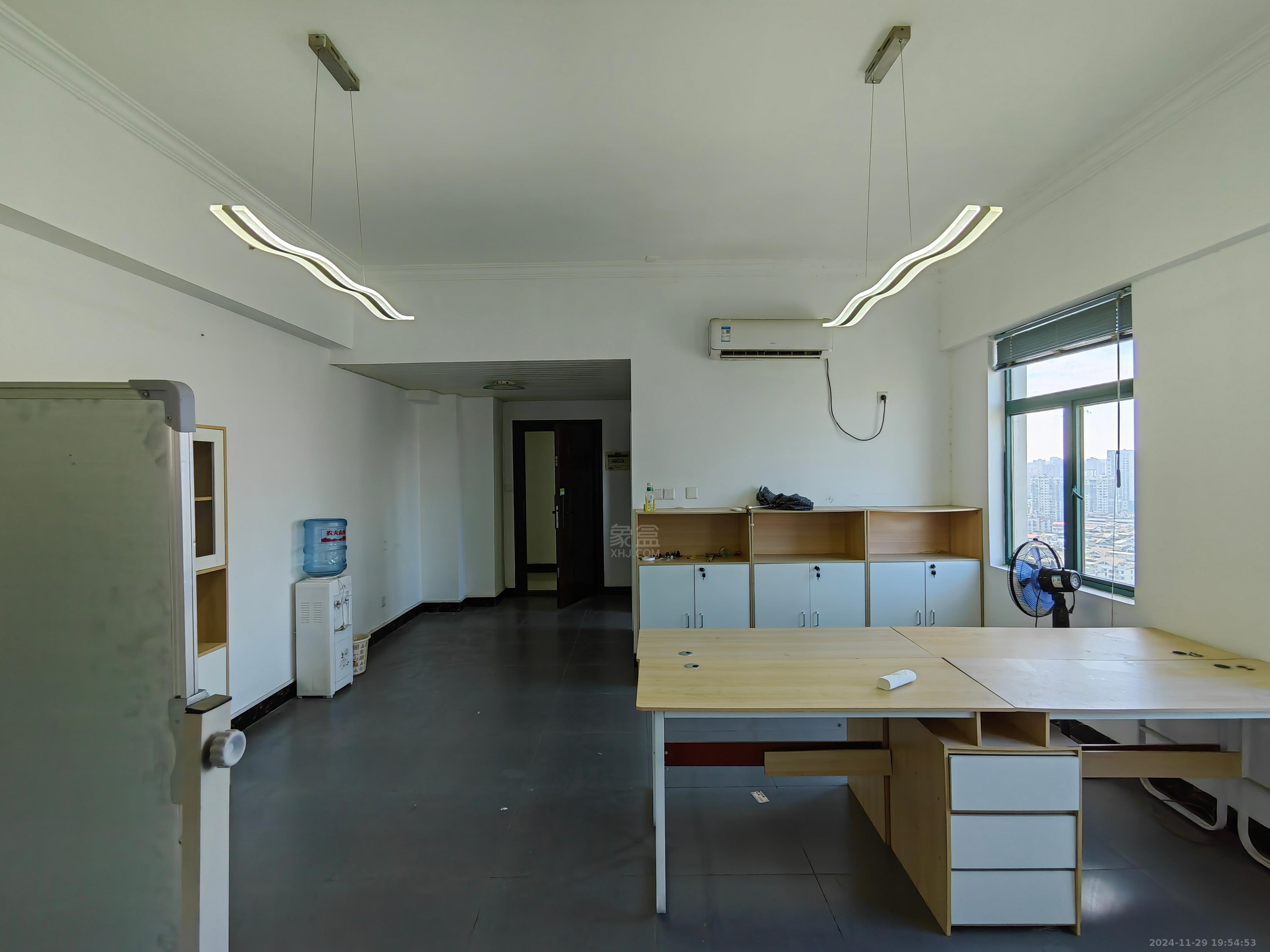 福泰国际 1室1厅1卫 1500.0元/月 福泰国际 1室1厅1卫 1500.0元/月室内图