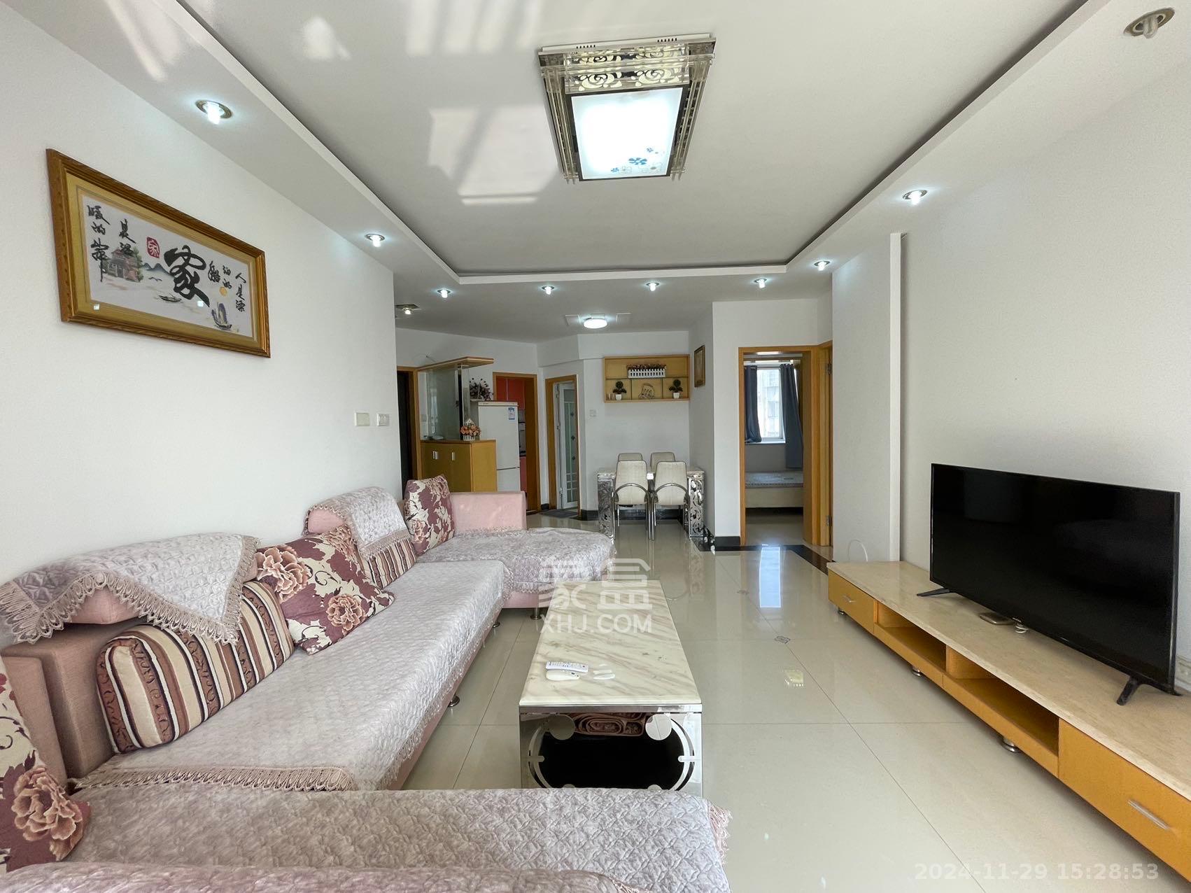 龙王港社区  2室1厅1卫    2400.0元/月室内图