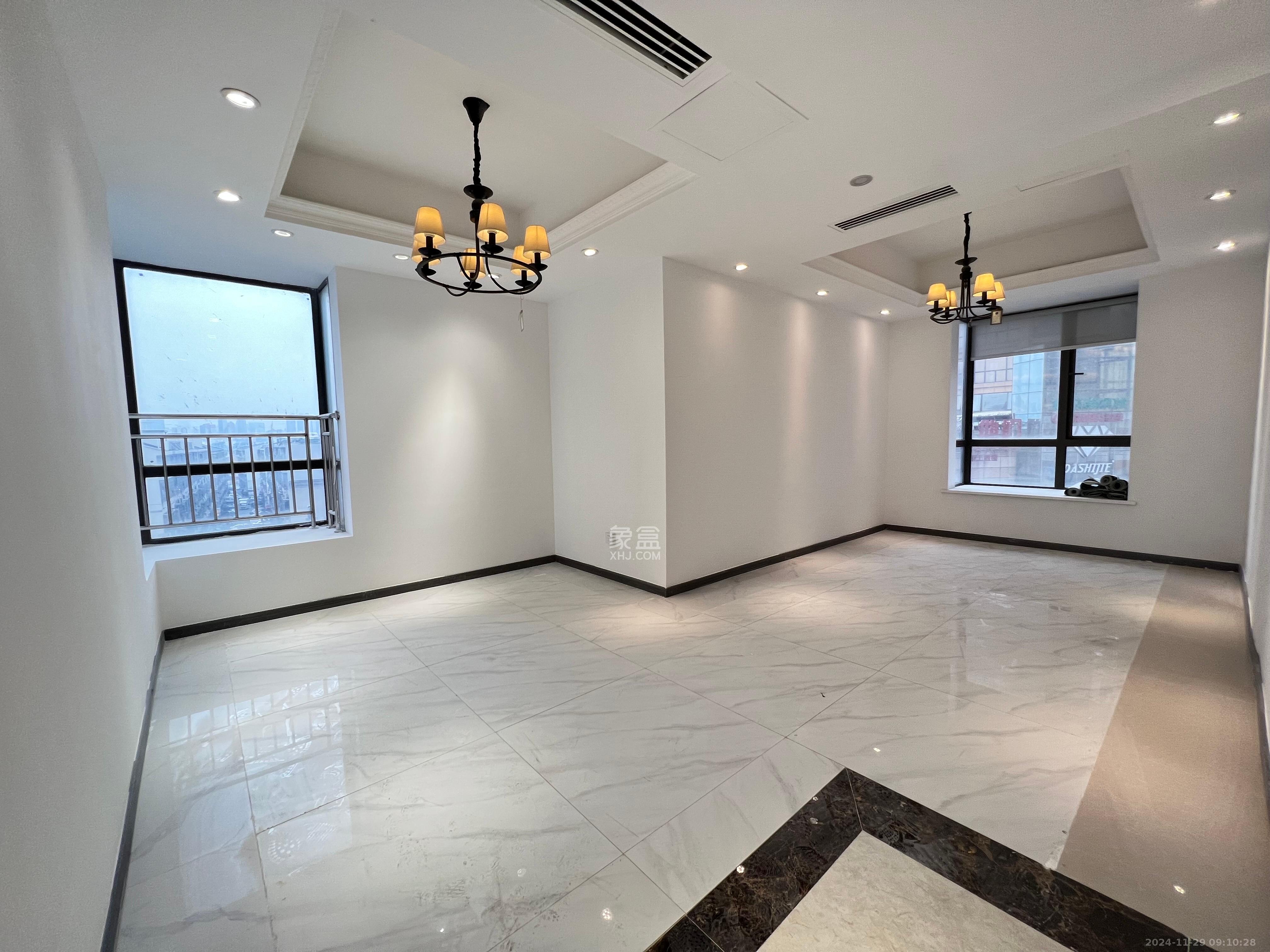 华晨国际公馆 8室2厅1卫 7500.0元/月 华晨国际公馆 8室2厅1卫 7500.0元/月室内图