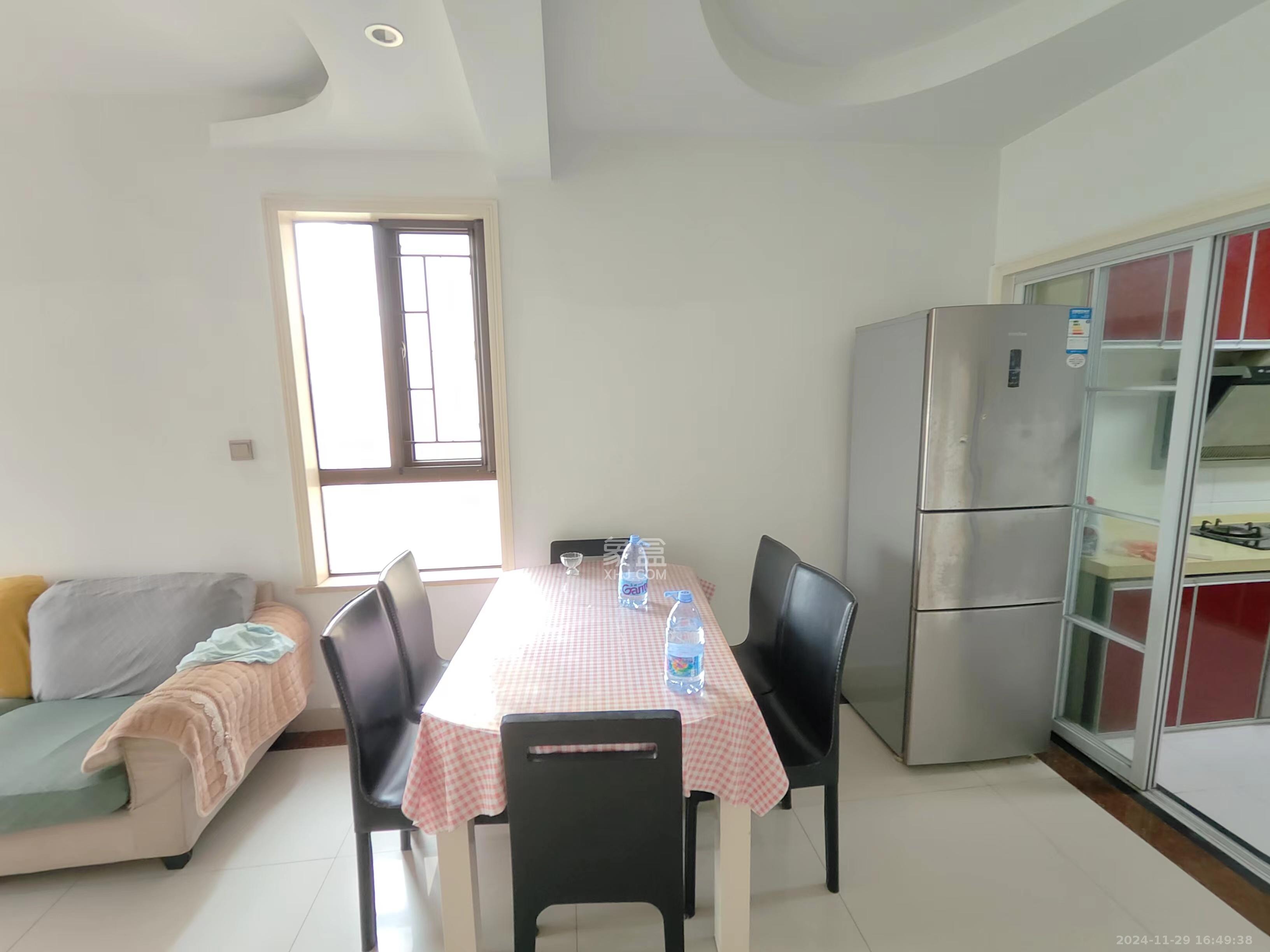 山语城二期 3室2厅1卫 2000.0元/月 山语城二期 3室2厅1卫 2000.0元/月室内图