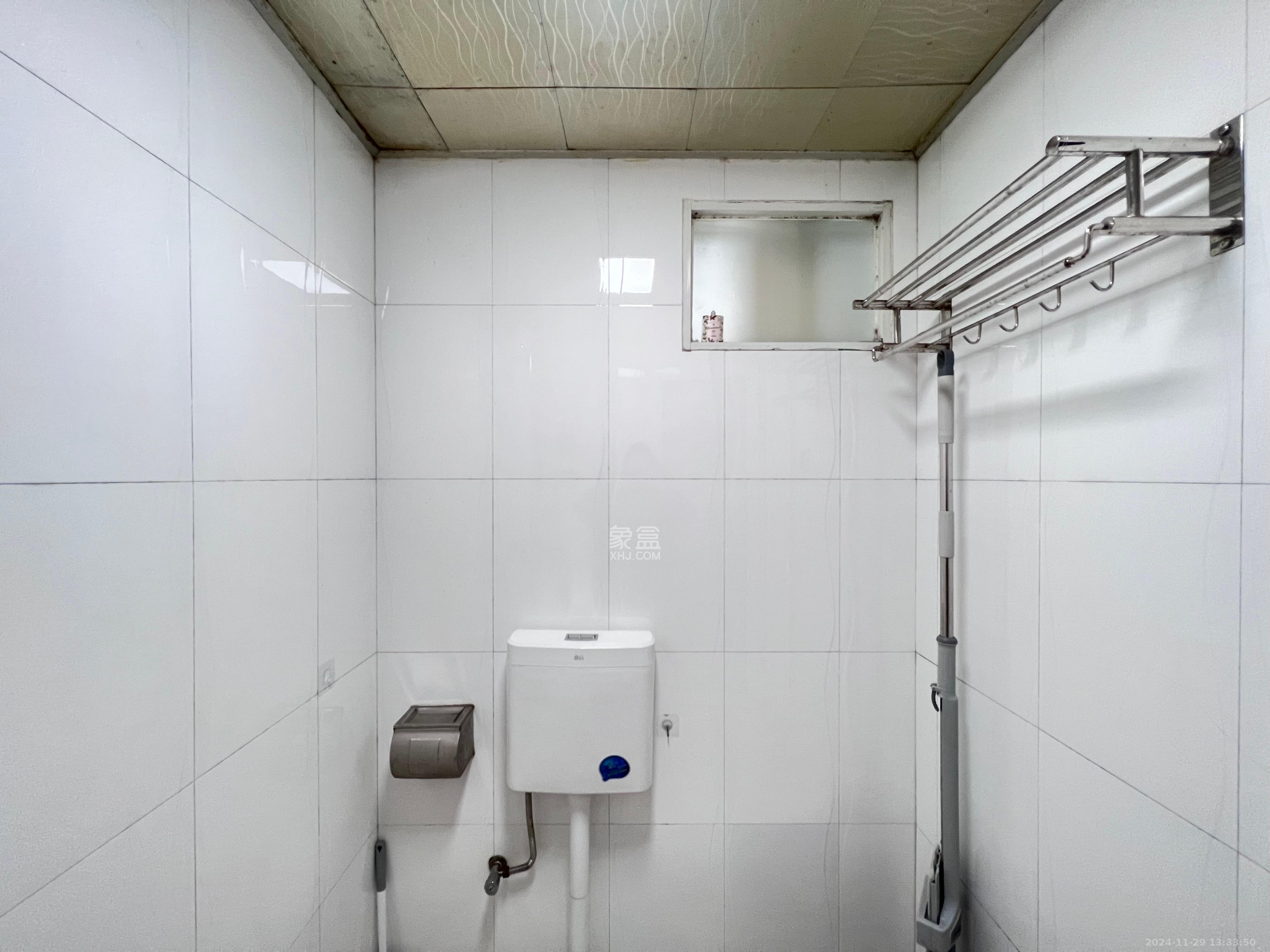岳北社区  1室1厅1卫   1280.00元/月室内图