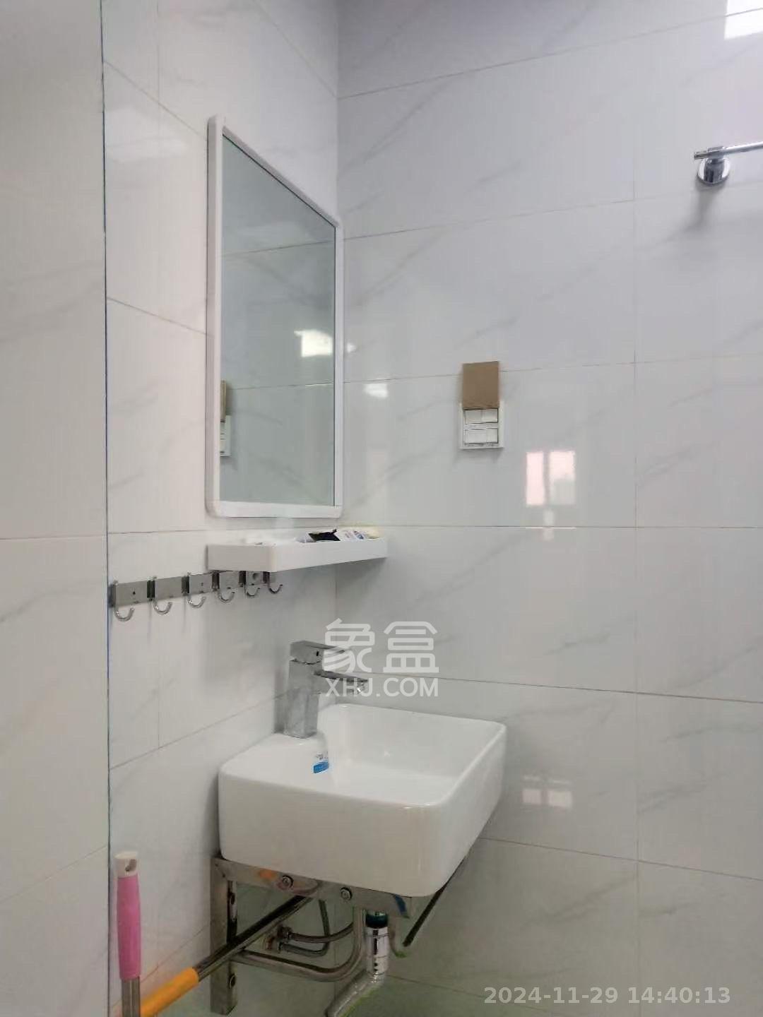 砂子塘社区 3室2厅1卫 2650.0元/月 砂子塘社区 3室2厅1卫 2650.0元/月室内图