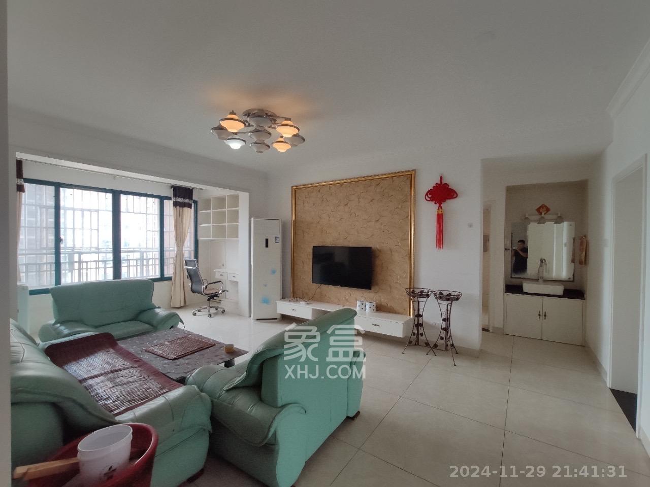 桔洲新苑(桔洲印象)  1室2厅1卫    2700.0元/月 桔洲新苑(桔洲印象)  1室2厅1卫    2700.0元/月室内图