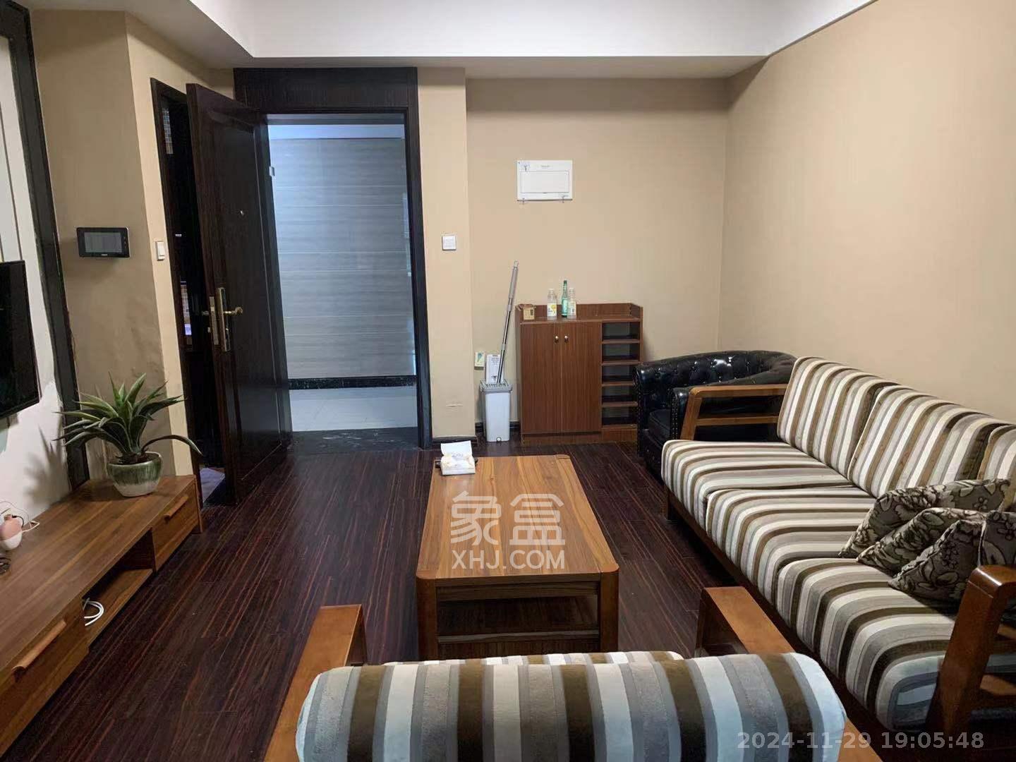 德思勤城市广场(宝格丽公寓) 1室1厅1卫 2000.0元/月 德思勤城市广场(宝格丽公寓) 1室1厅1卫 2000.0元/月室内图