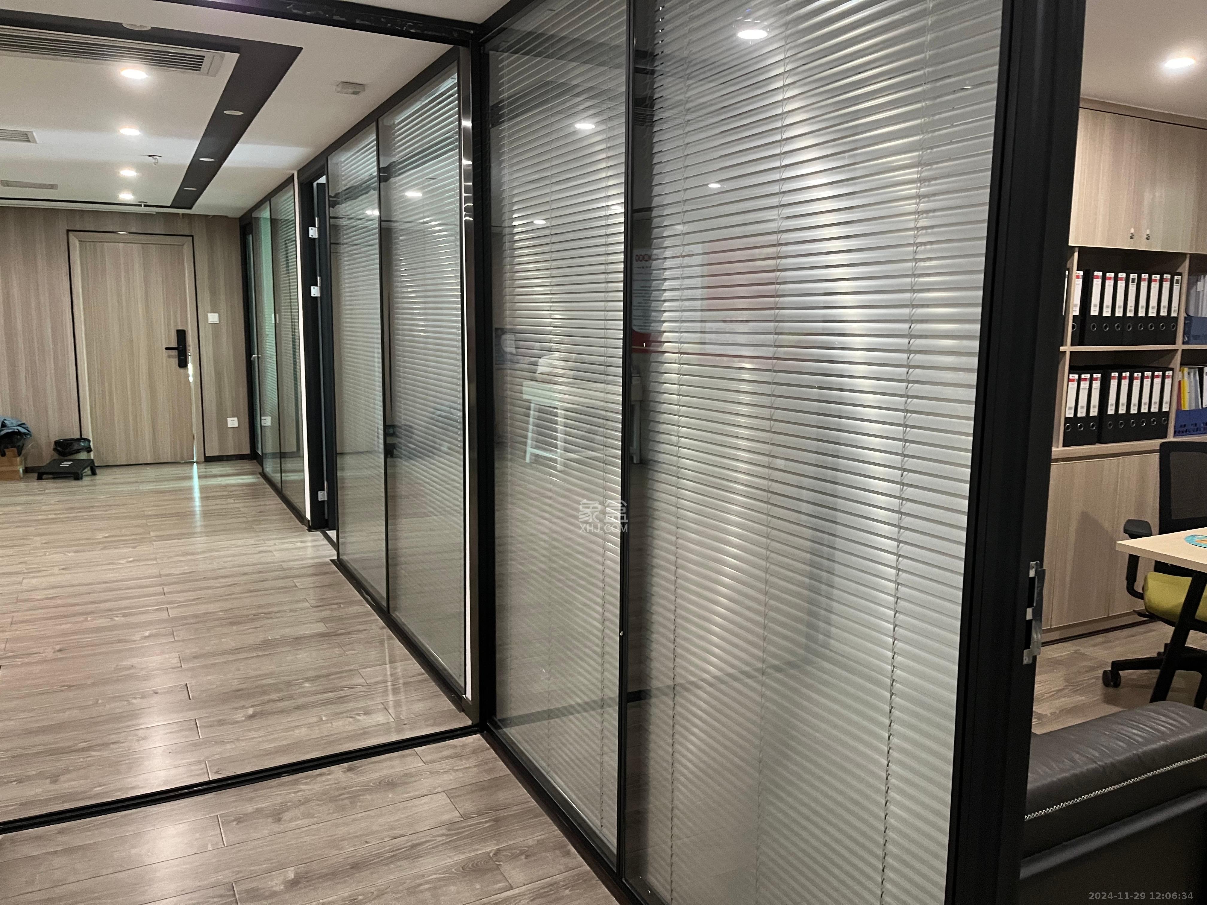 佳天国际新城  1室1厅1卫    4200.0元/月 佳天国际新城  1室1厅1卫    4200.0元/月室内图1