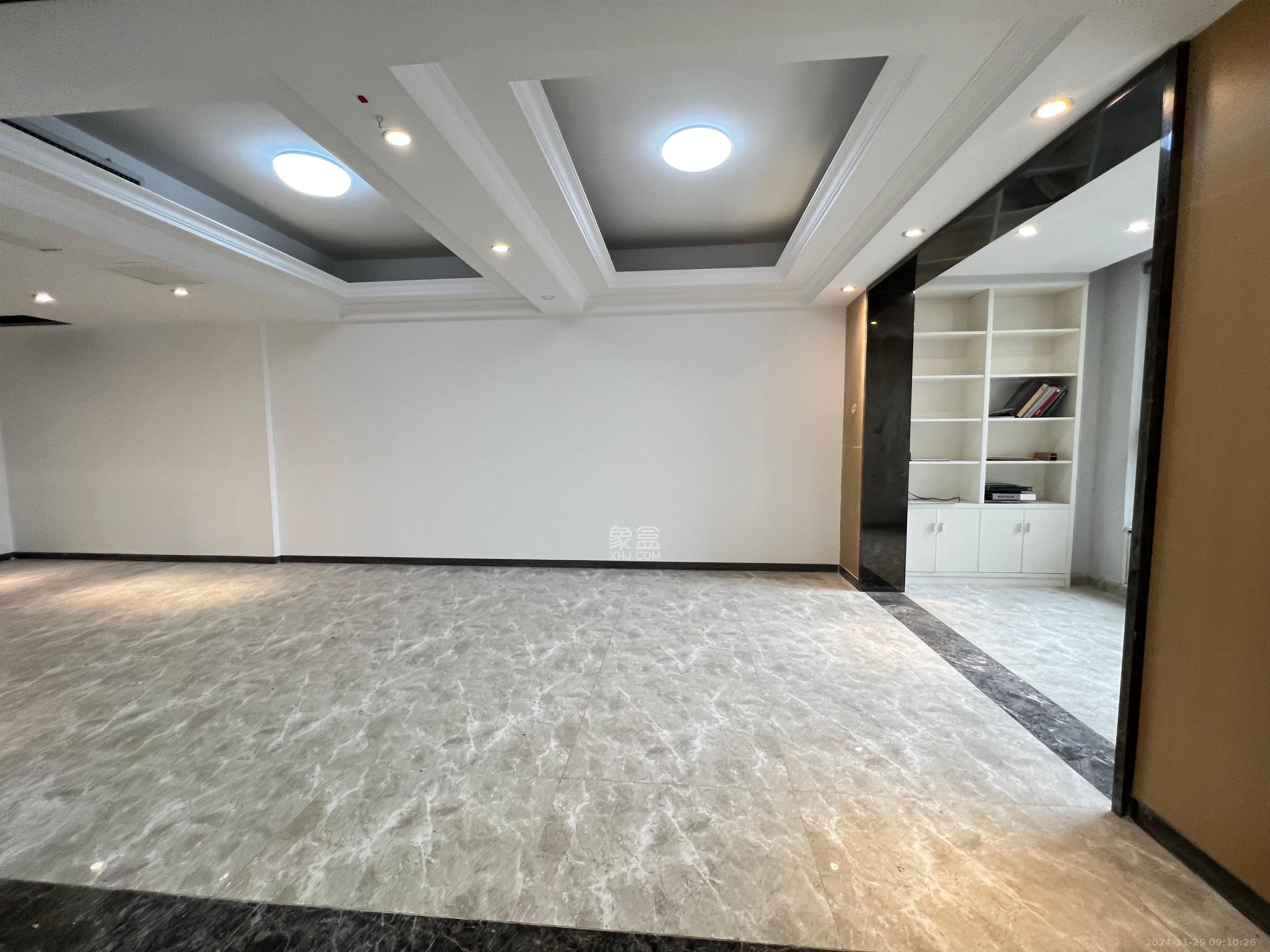 华晨国际公馆 8室2厅1卫 7500.0元/月 华晨国际公馆 8室2厅1卫 7500.0元/月室内图