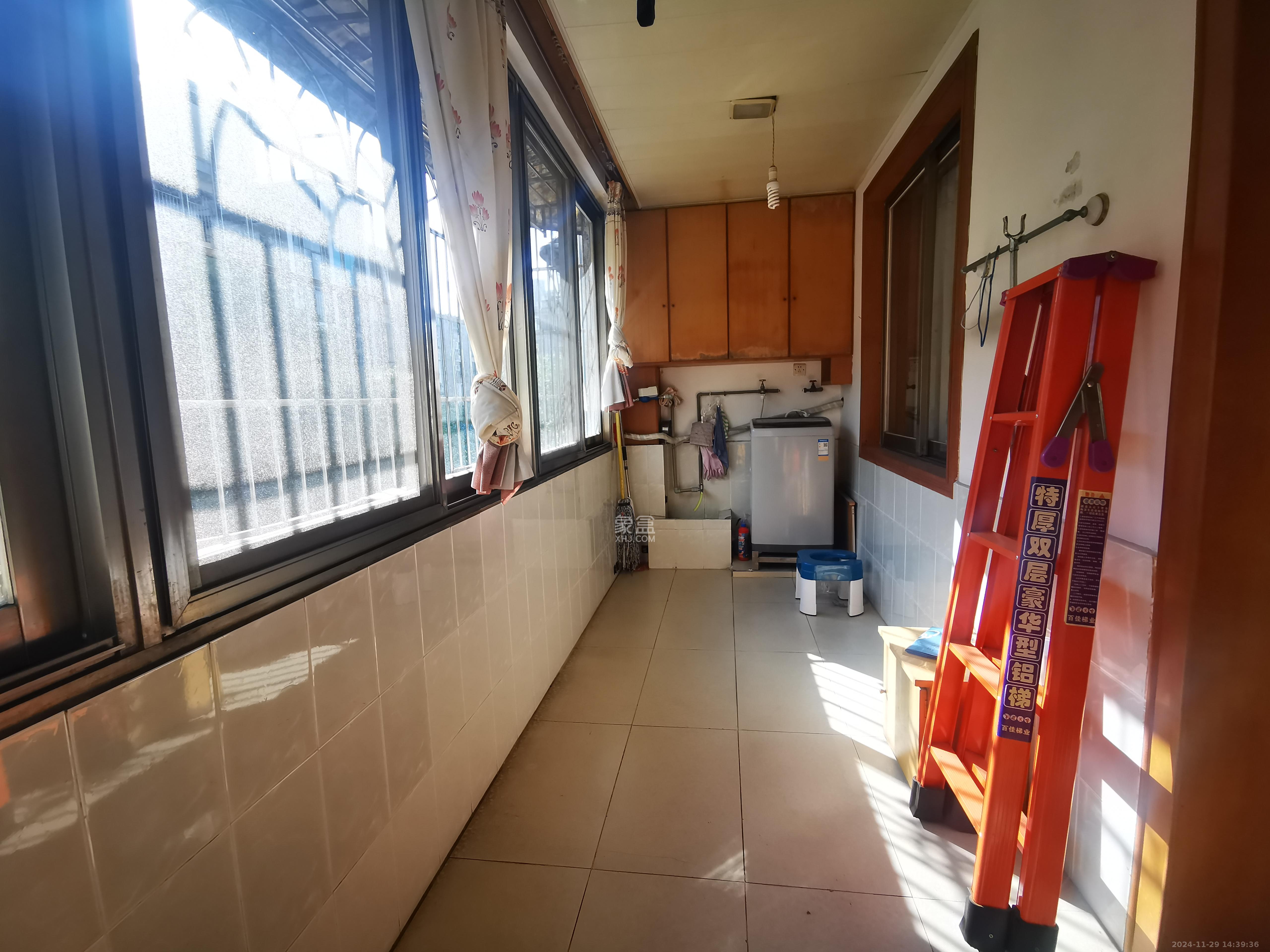 省水院宿舍 3室1厅1卫 3000.0元/月 省水院宿舍 3室1厅1卫 3000.0元/月室内图