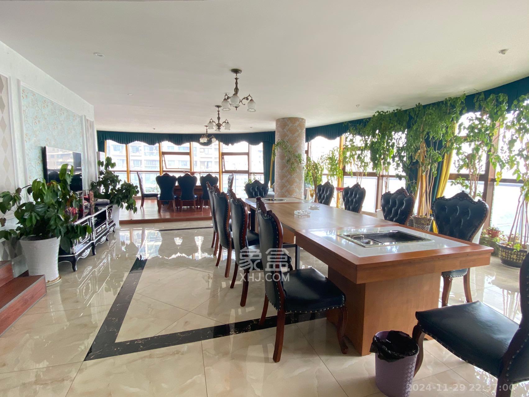 湘江世纪城富湾国际 5室2厅2卫 10000.0元/月 湘江世纪城富湾国际 5室2厅2卫 10000.0元/月室内图