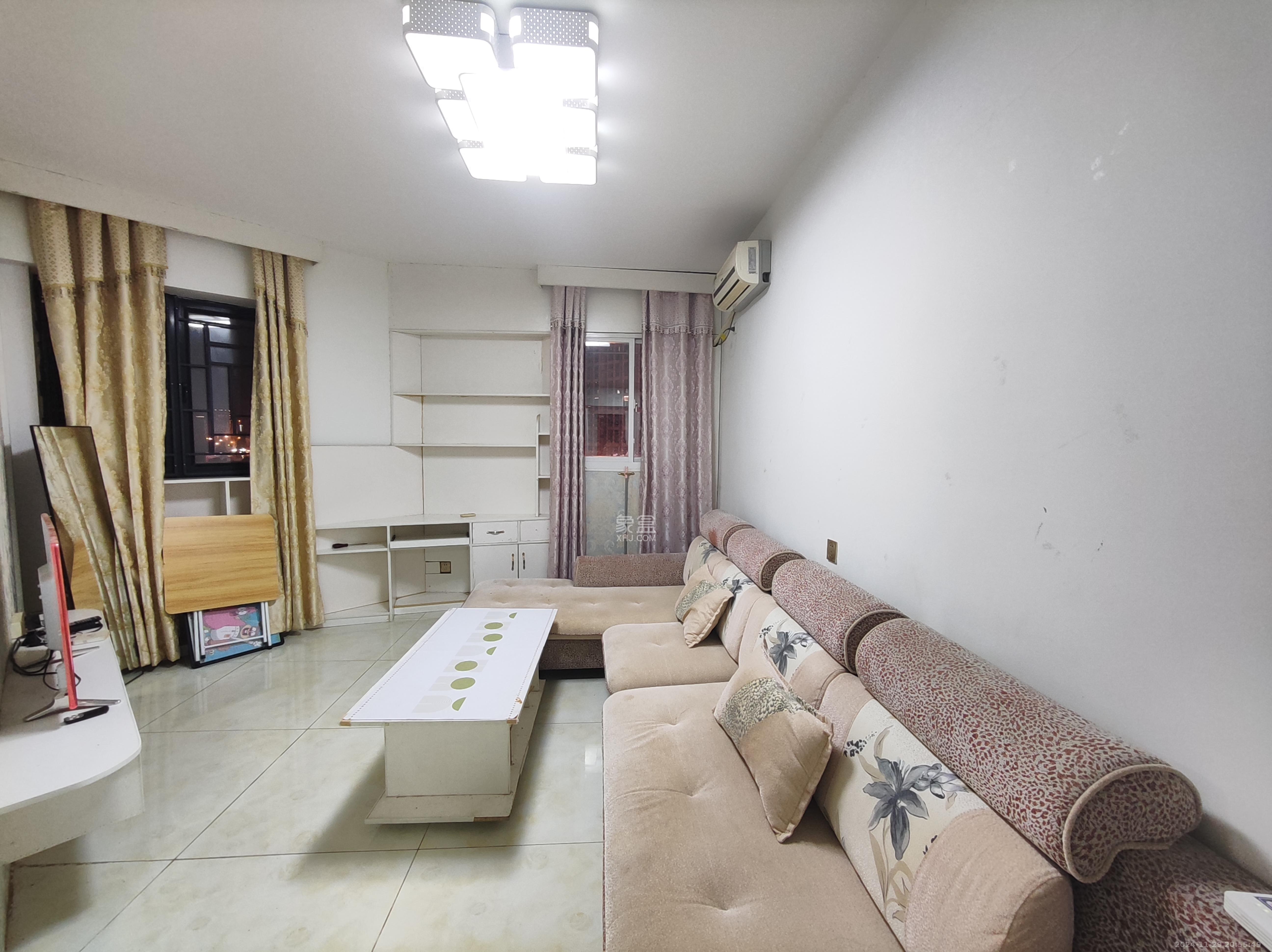 麓谷明珠 1室1厅1卫 1500.0元/月 麓谷明珠 1室1厅1卫 1500.0元/月室内图