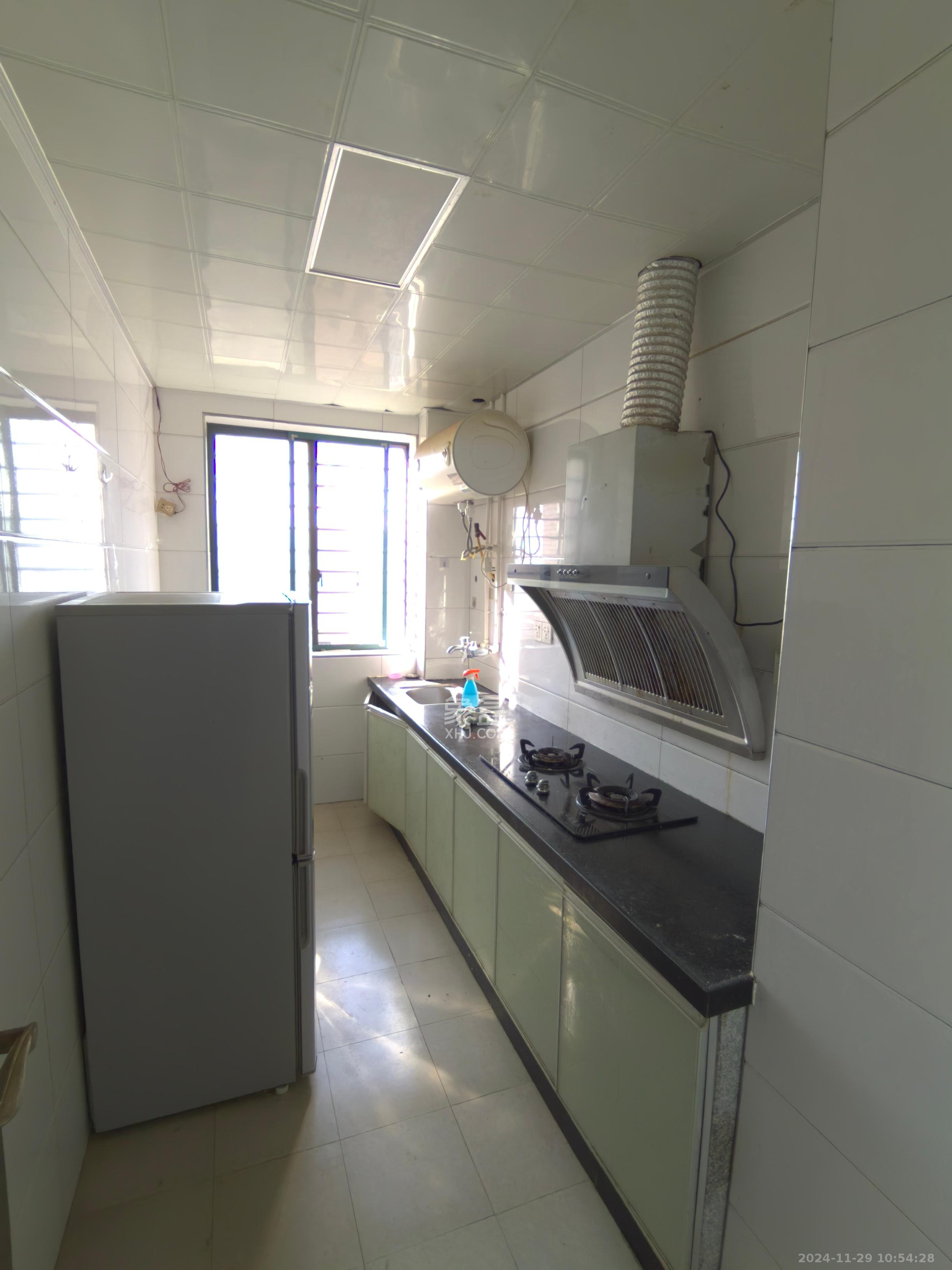 滨水名都 1室1厅1卫 1100.0元/月 滨水名都 1室1厅1卫 1100.0元/月室内图