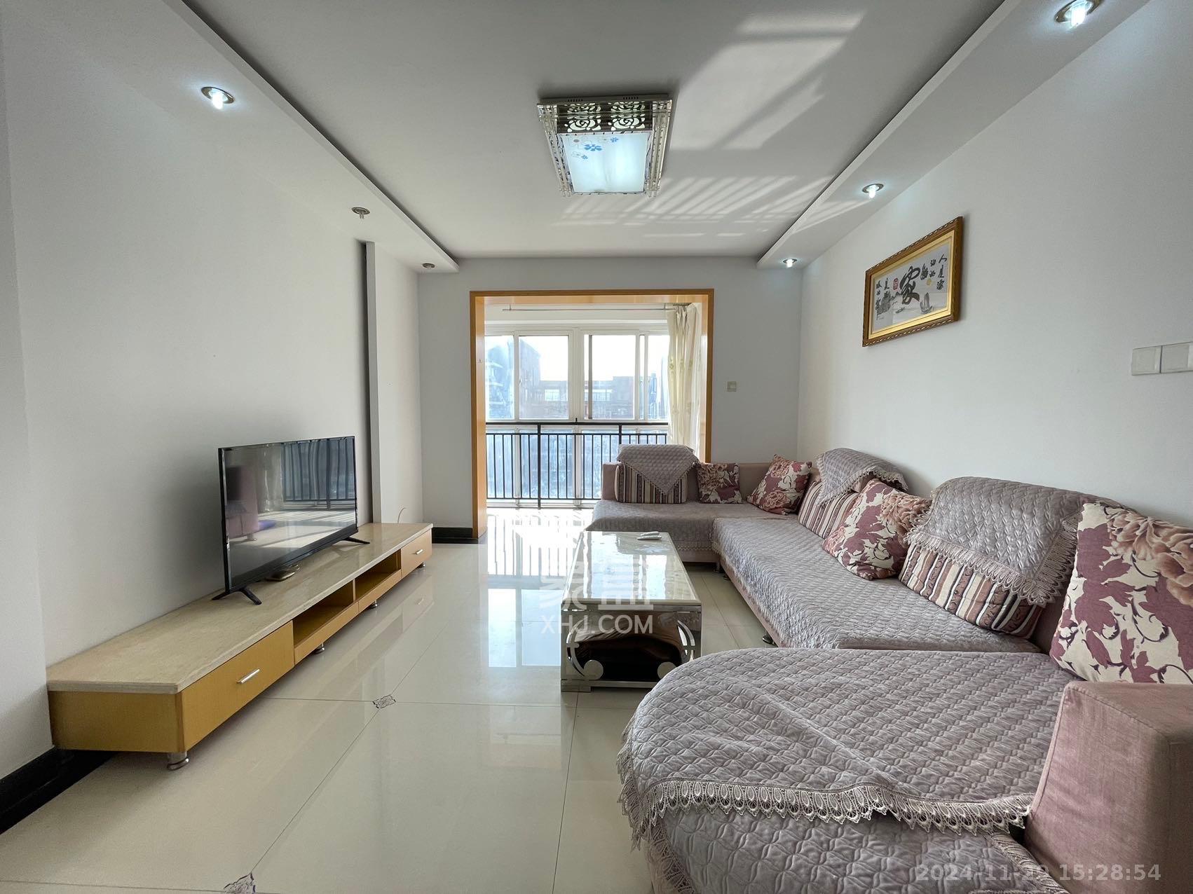 龙王港社区 2室1厅1卫 2400.0元/月 龙王港社区 2室1厅1卫 2400.0元/月室内图