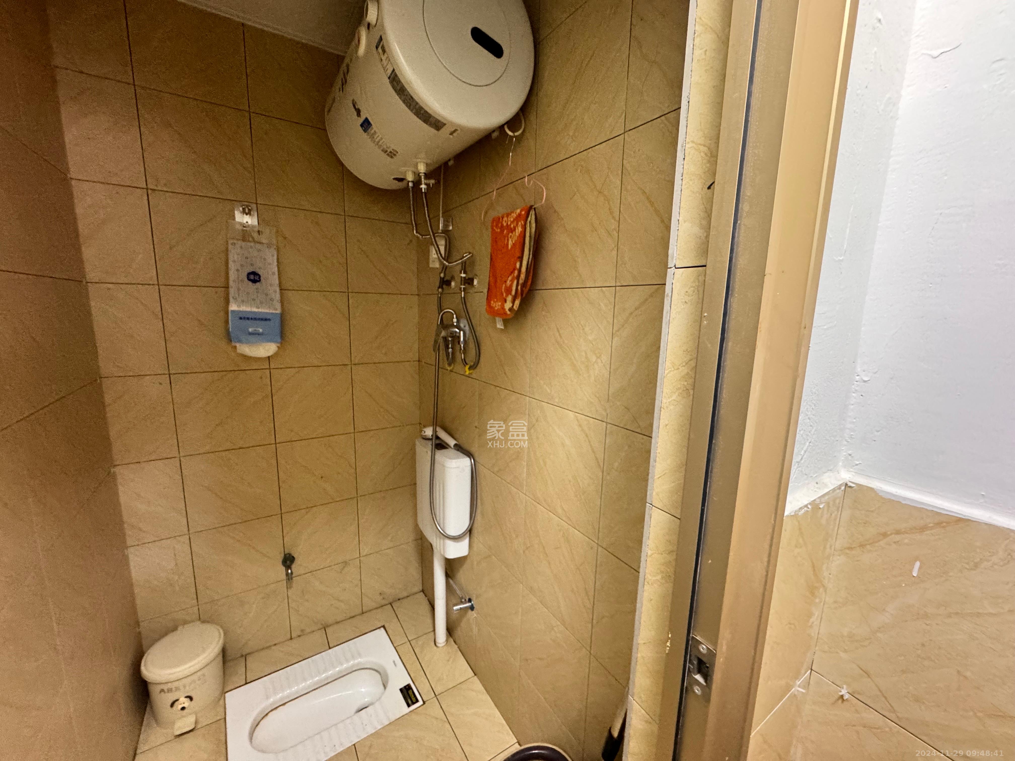 恒泰广场 1室1厅1卫 5500.0元/月 恒泰广场 1室1厅1卫 5500.0元/月室内图