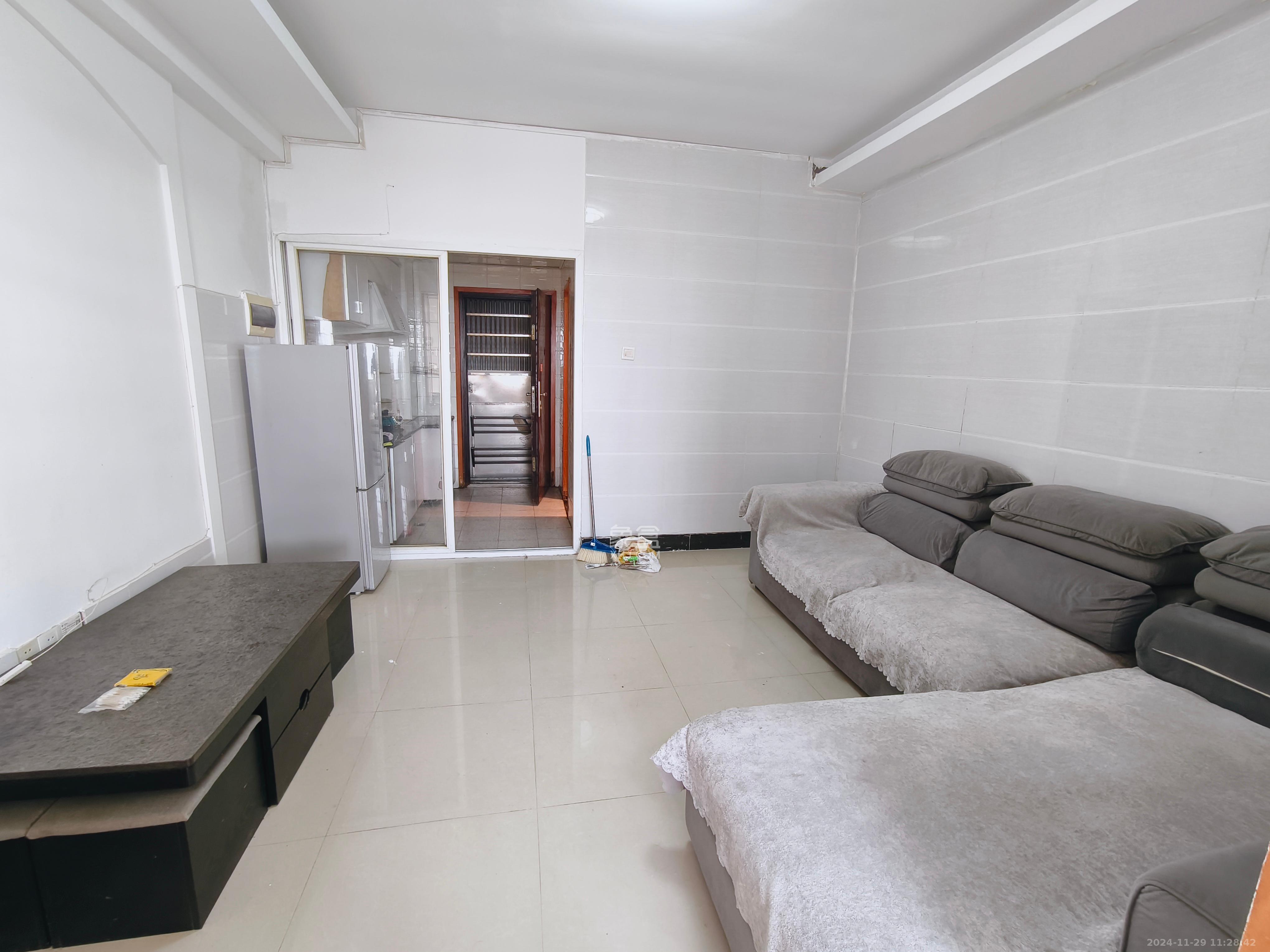 湘聚大厦 1室1厅1卫 1400.0元/月 湘聚大厦 1室1厅1卫 1400.0元/月室内图