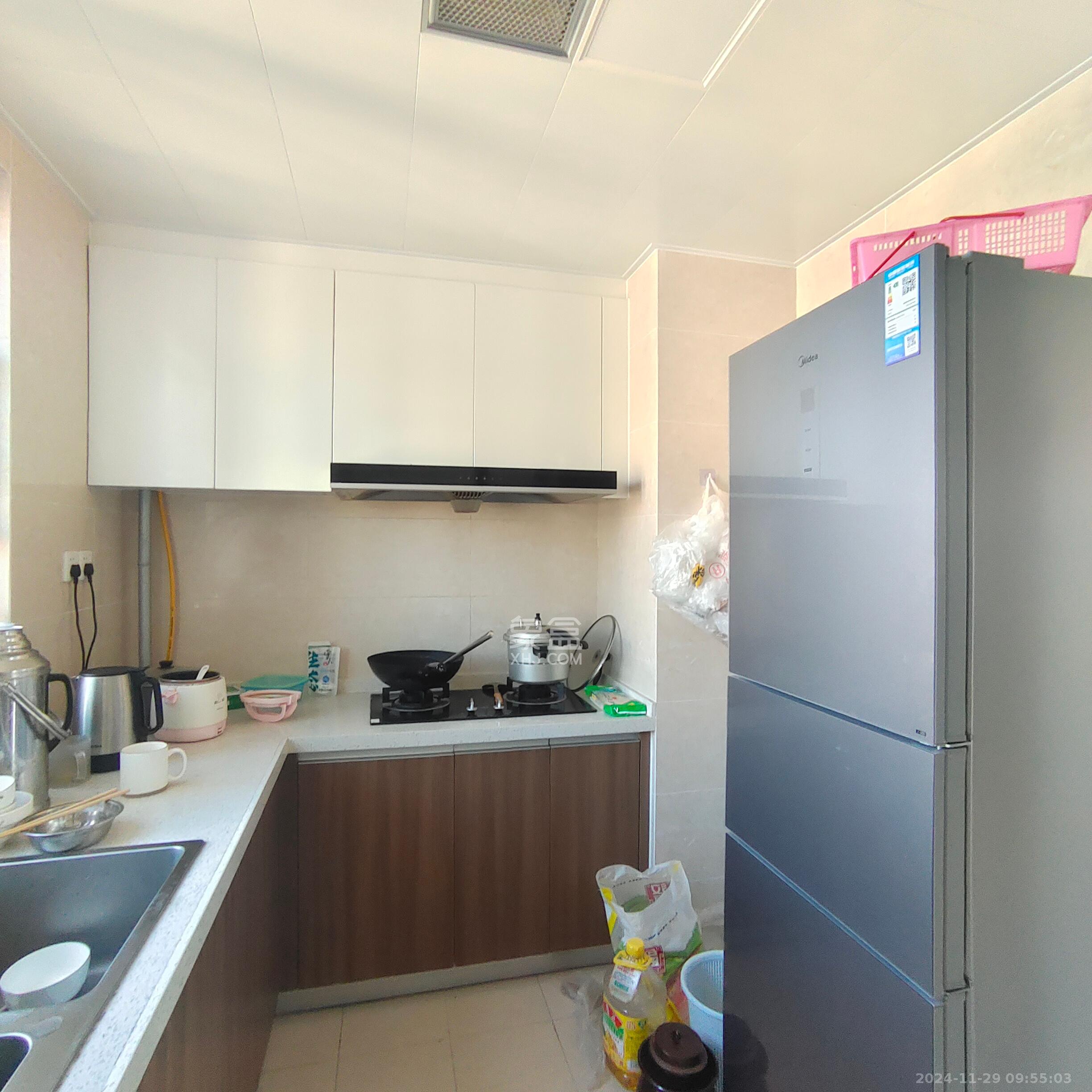 保利香槟国际 4室2厅2卫 2300.0元/月 保利香槟国际 4室2厅2卫 2300.0元/月室内图